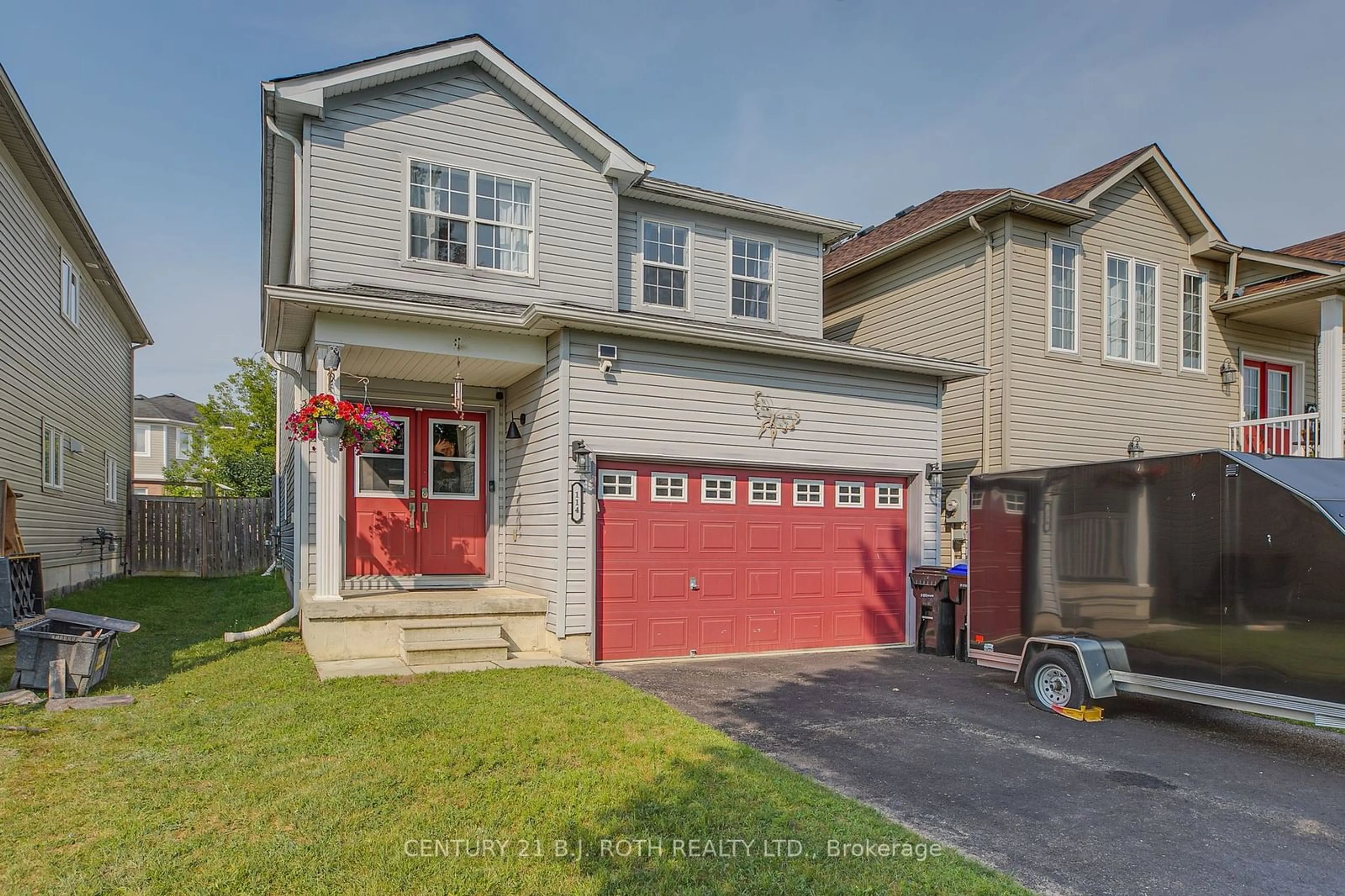 Frontside or backside of a home for 114 Maplewood Dr, Essa Ontario L0M 1B4