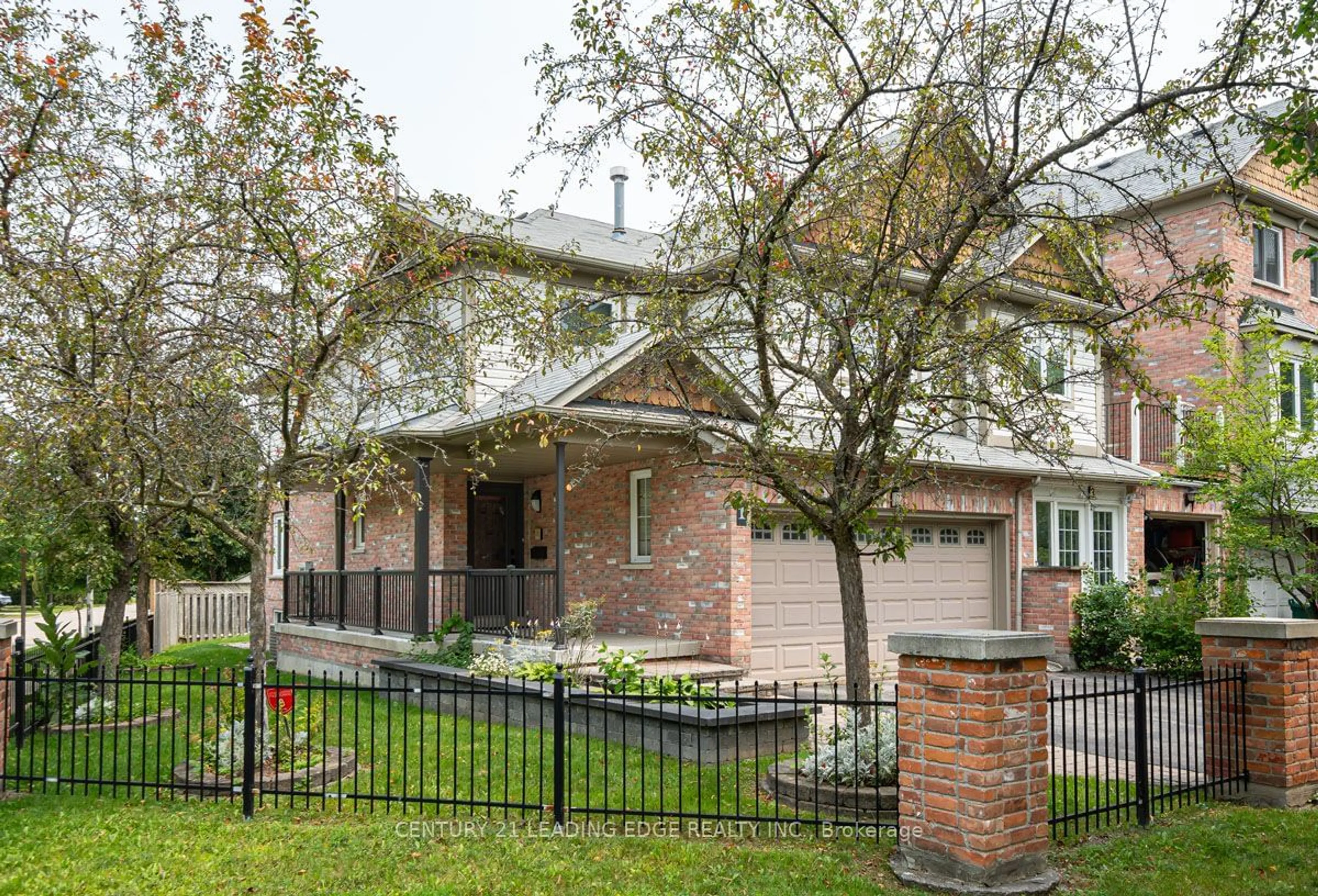 Home with brick exterior material for 1 SCHOUTEN Cres, Markham Ontario L3P 7W8