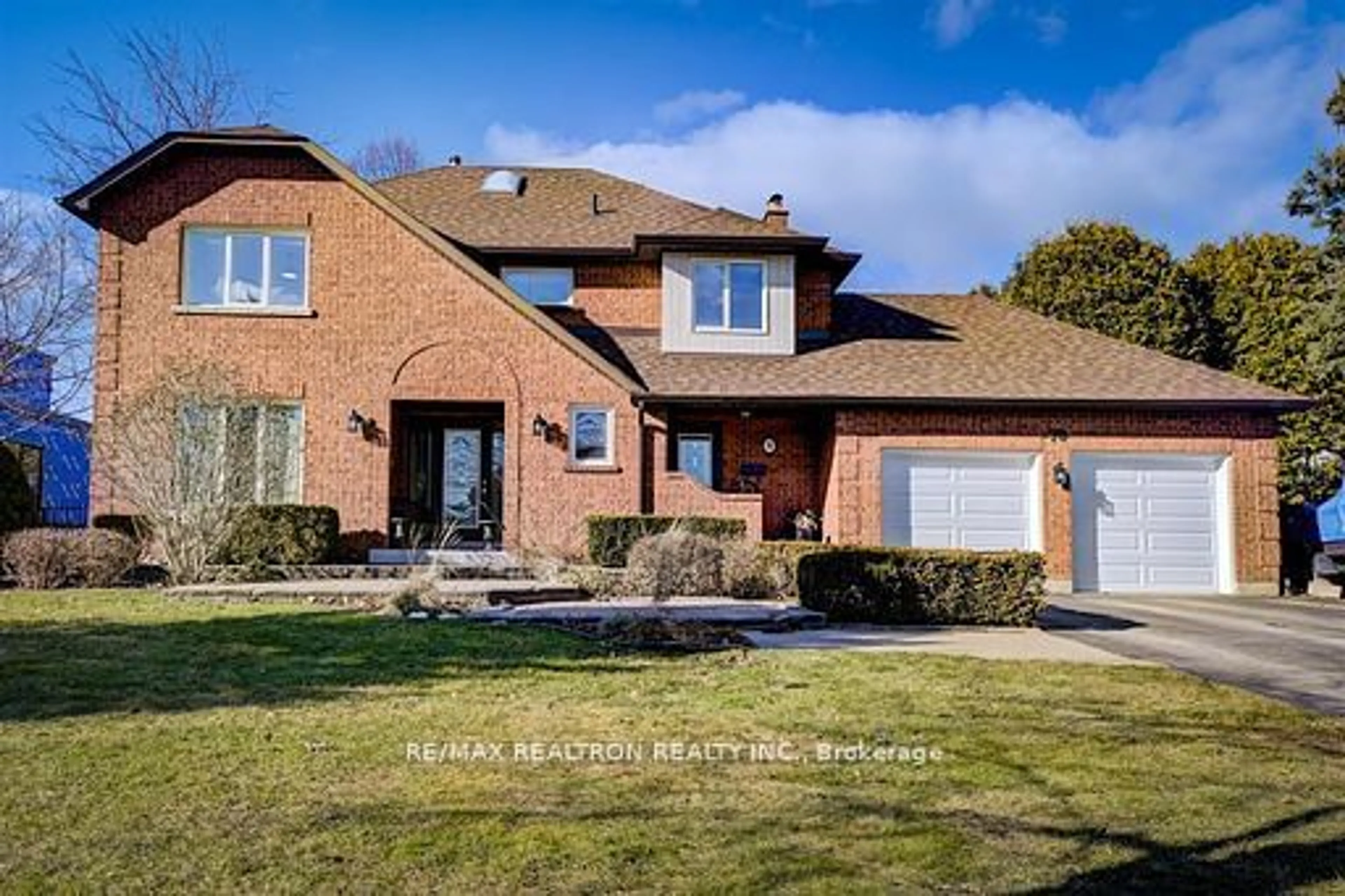 Home with brick exterior material for 70 Humber Valley Cres, King Ontario L7B 1B7