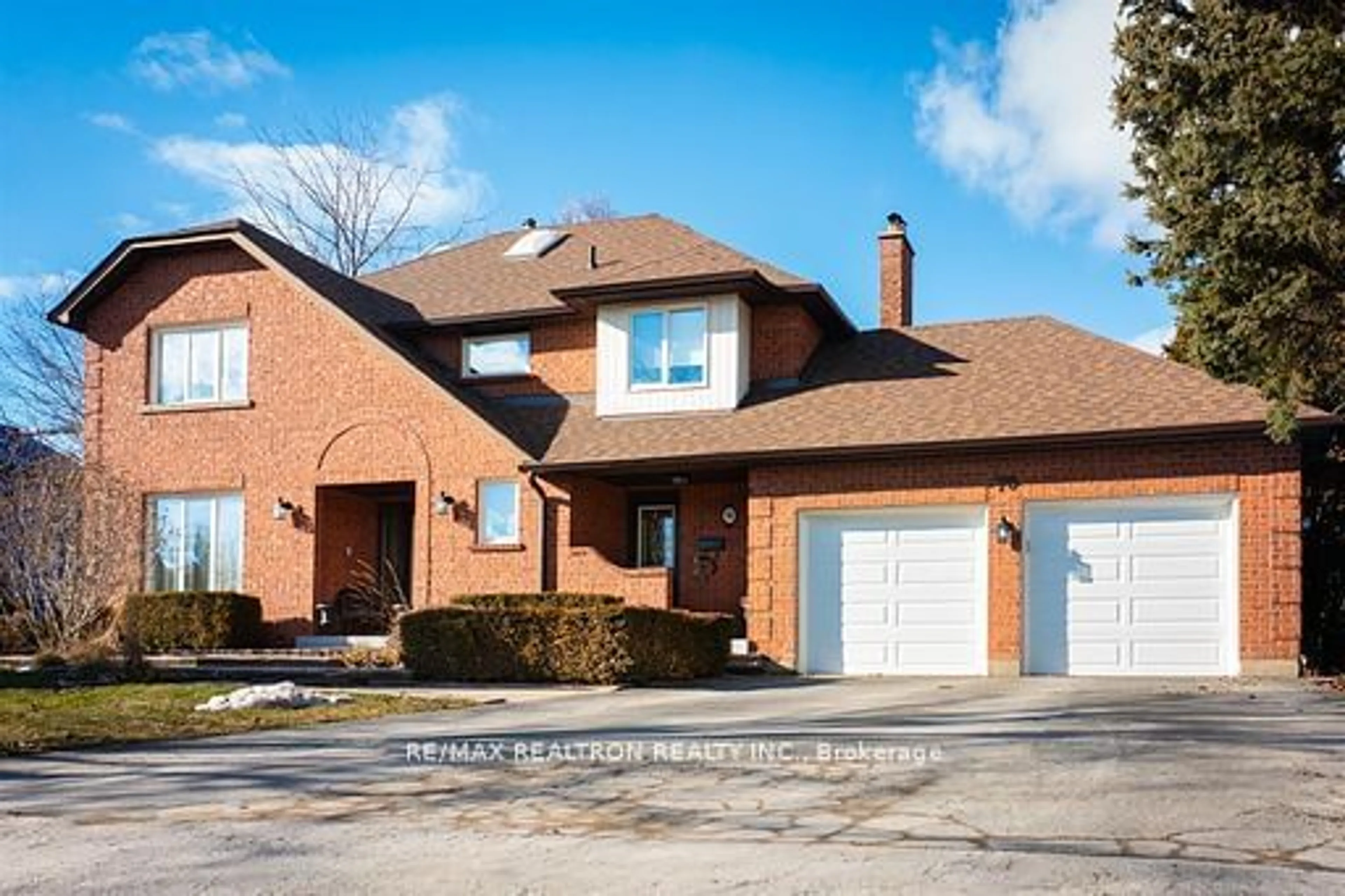 Home with brick exterior material for 70 Humber Valley Cres, King Ontario L7B 1B7