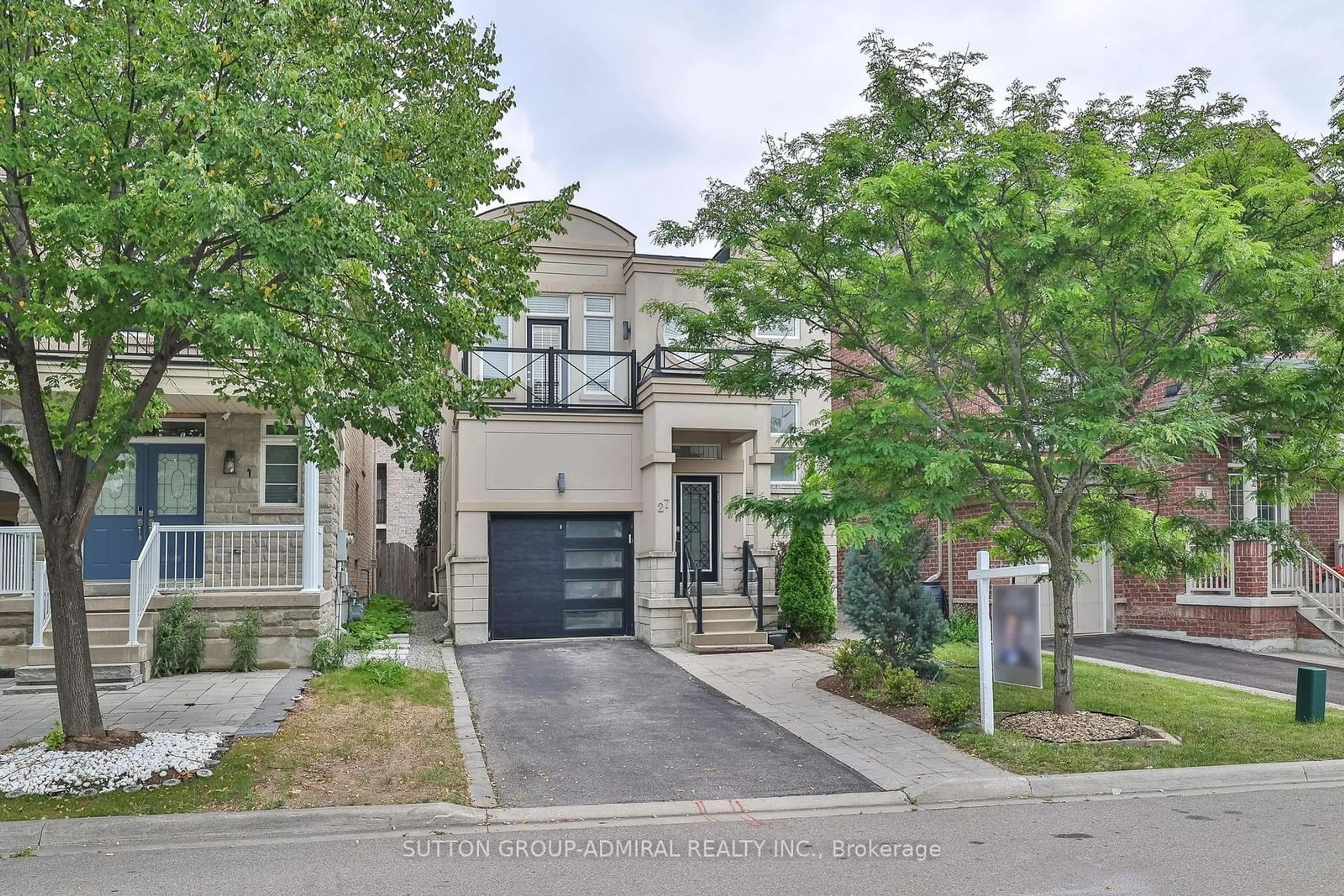 A pic from exterior of the house or condo for 27 Asner Ave, Vaughan Ontario L6A 0W6