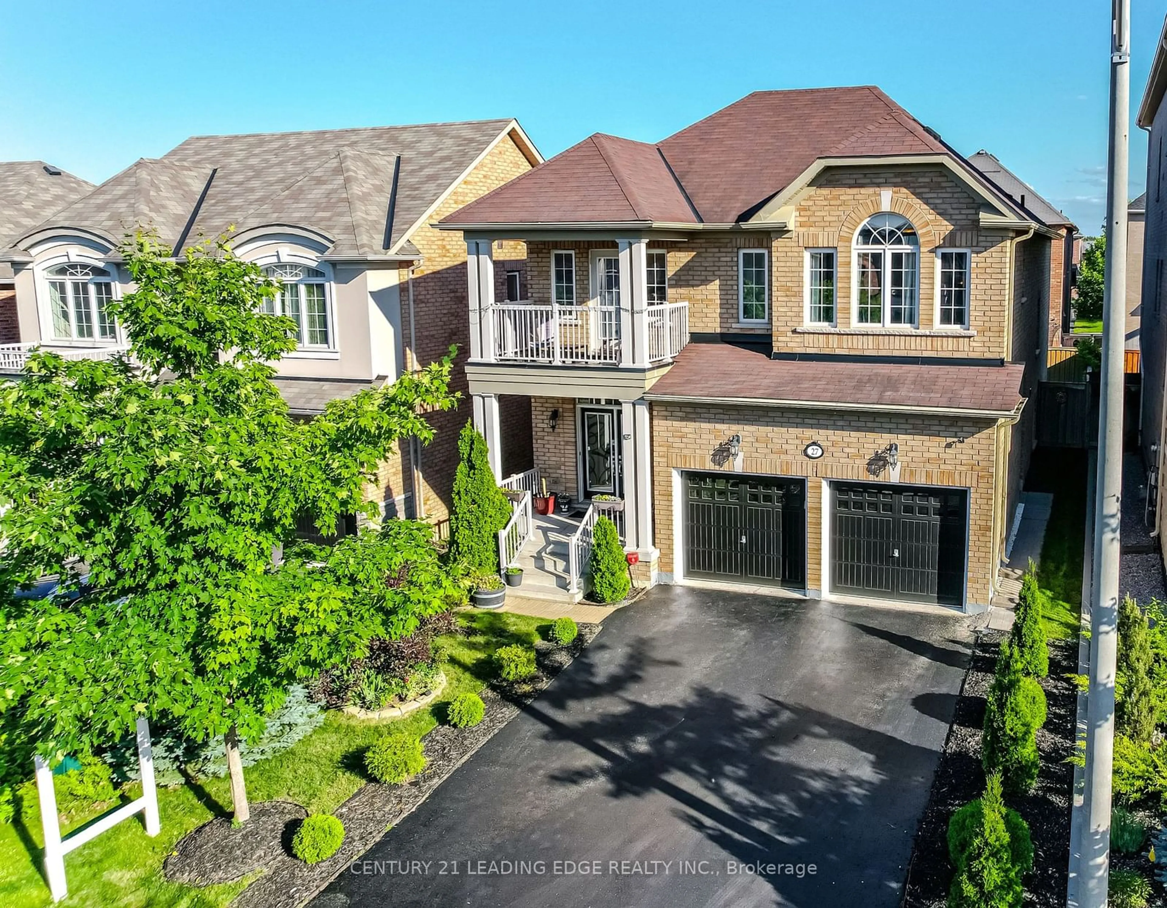 Frontside or backside of a home for 27 Barletta Dr, Vaughan Ontario L6A 4H5