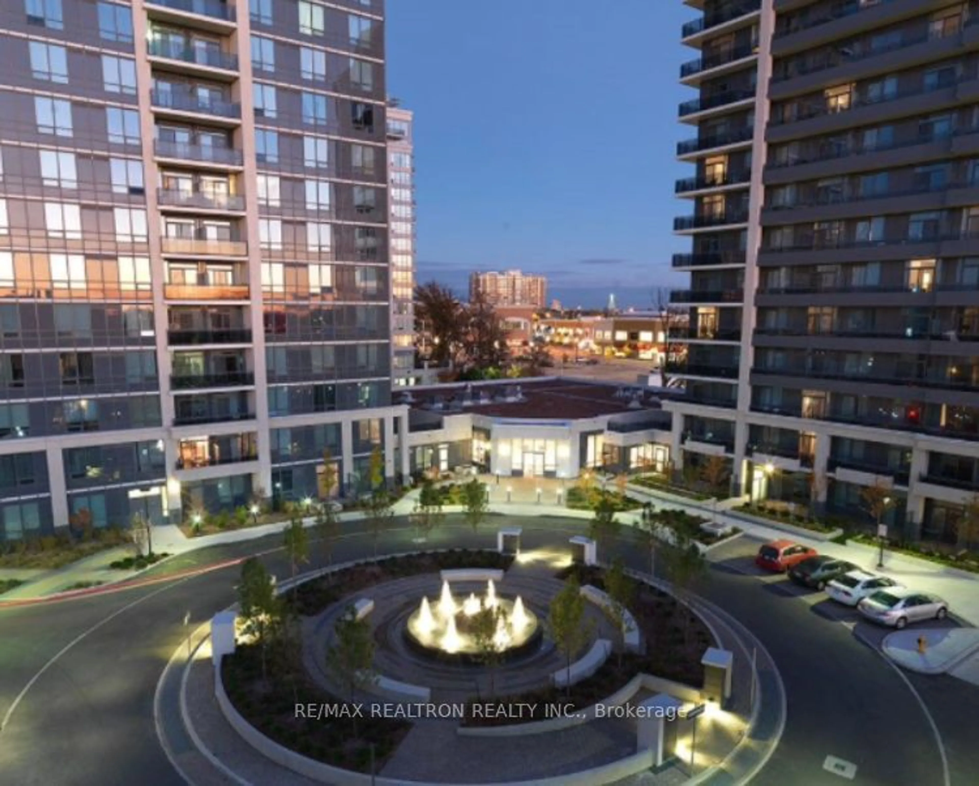 A pic from exterior of the house or condo for 75 North Park Rd #1509, Vaughan Ontario L4J 0H8