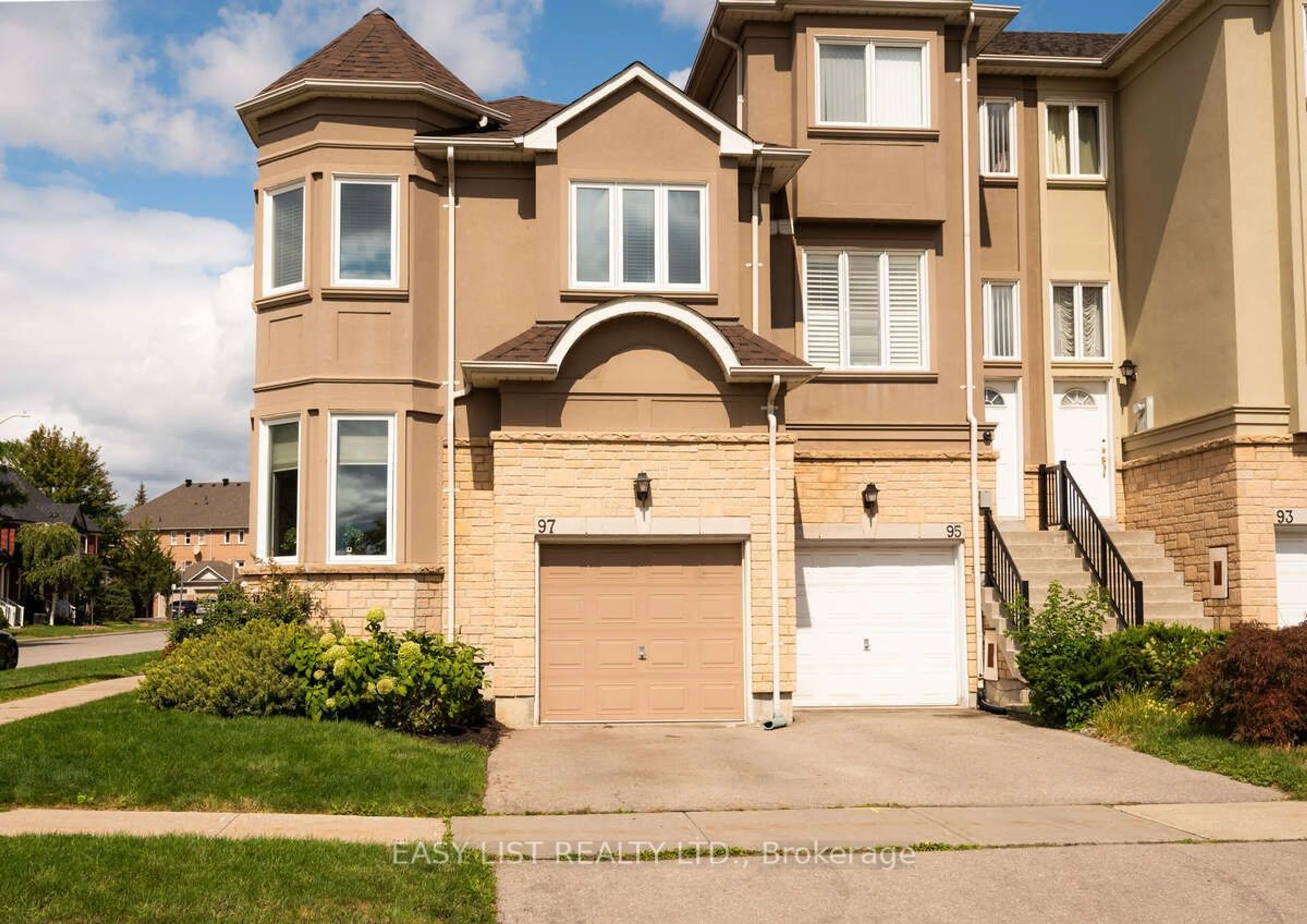 A pic from exterior of the house or condo for 97 Beresford Dr, Richmond Hill Ontario L4B 4J5