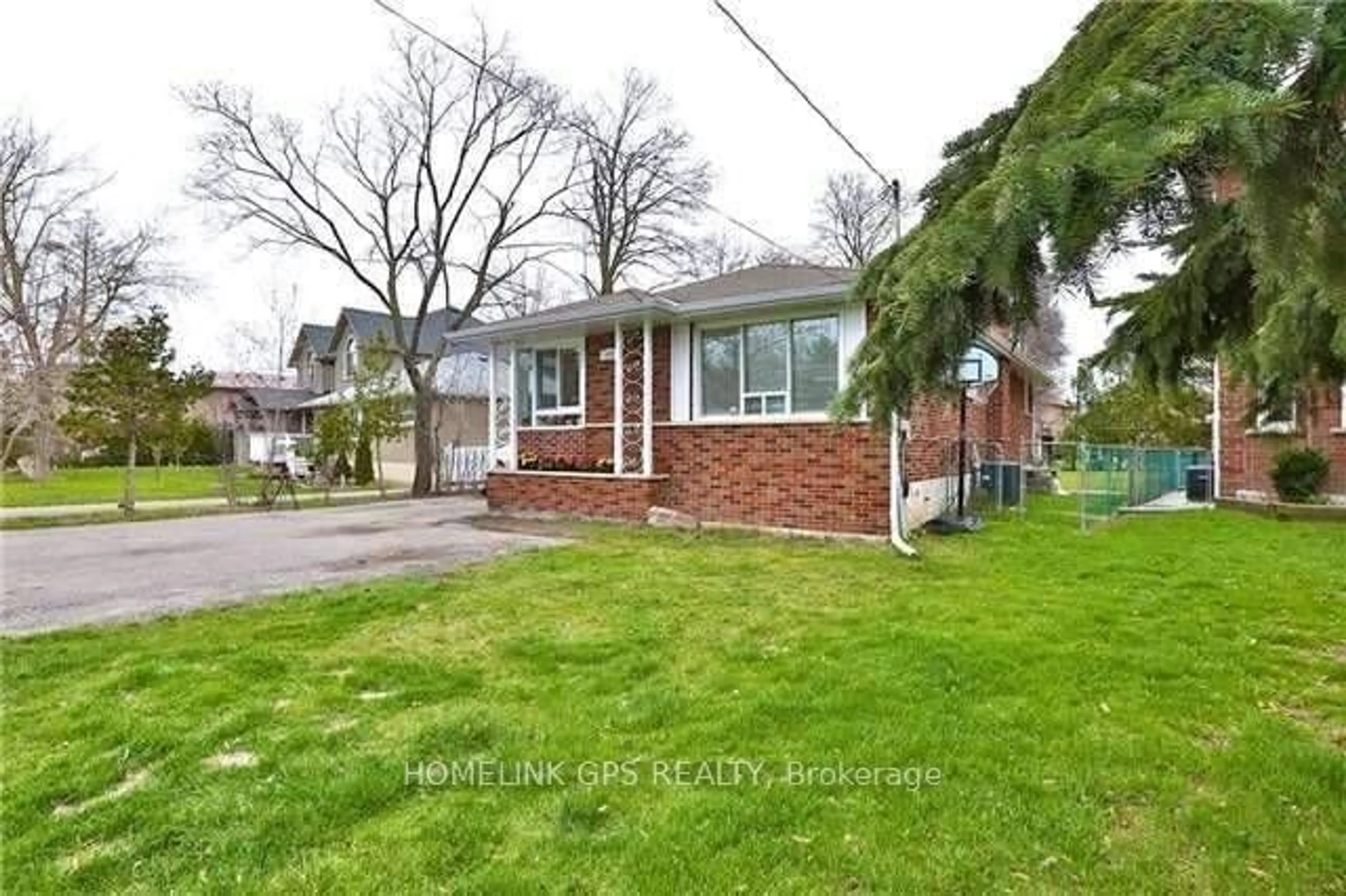 Frontside or backside of a home for 267 Elgin Mills Rd, Richmond Hill Ontario L4C 4M1