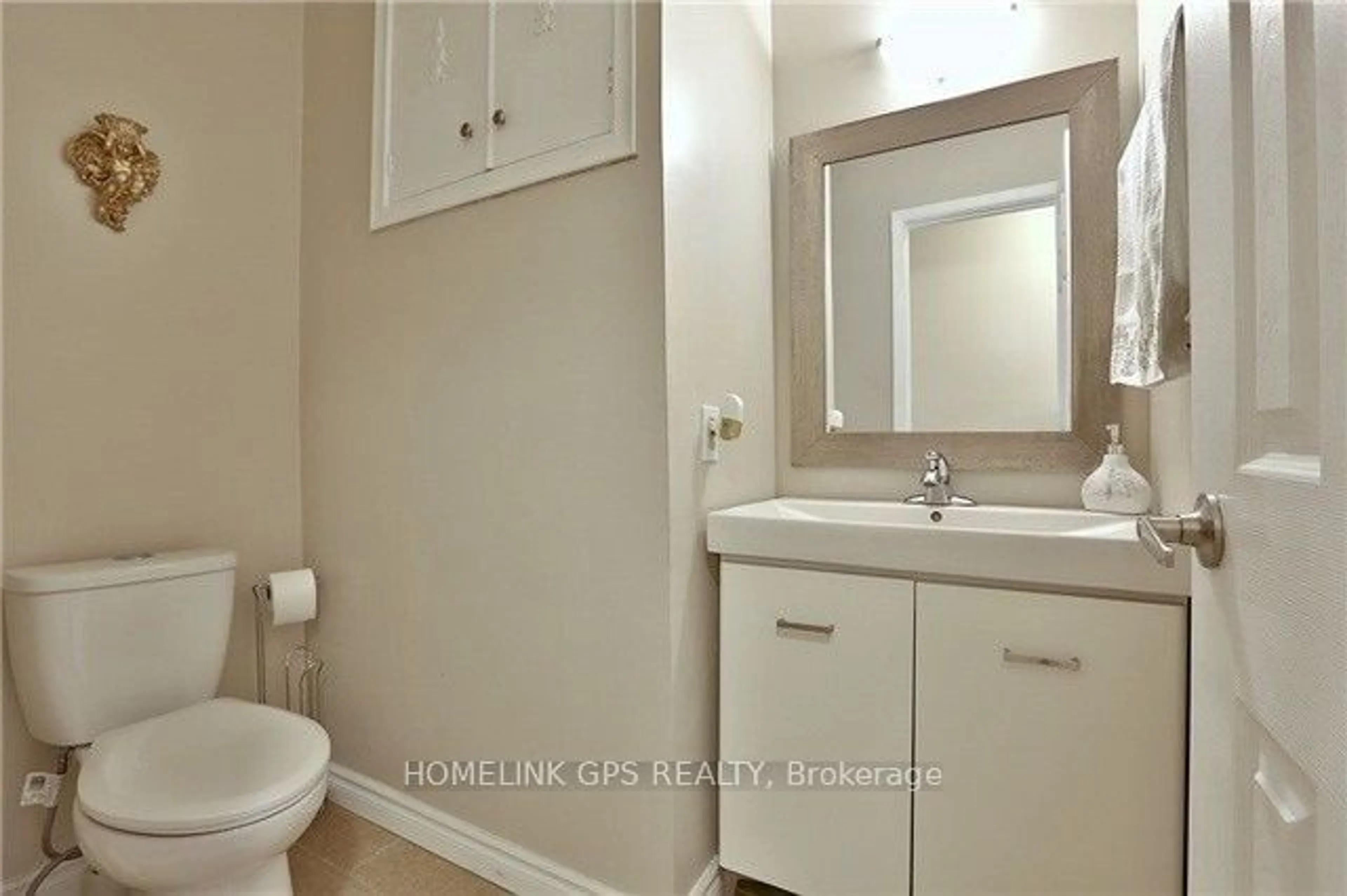 Standard bathroom for 267 Elgin Mills Rd, Richmond Hill Ontario L4C 4M1