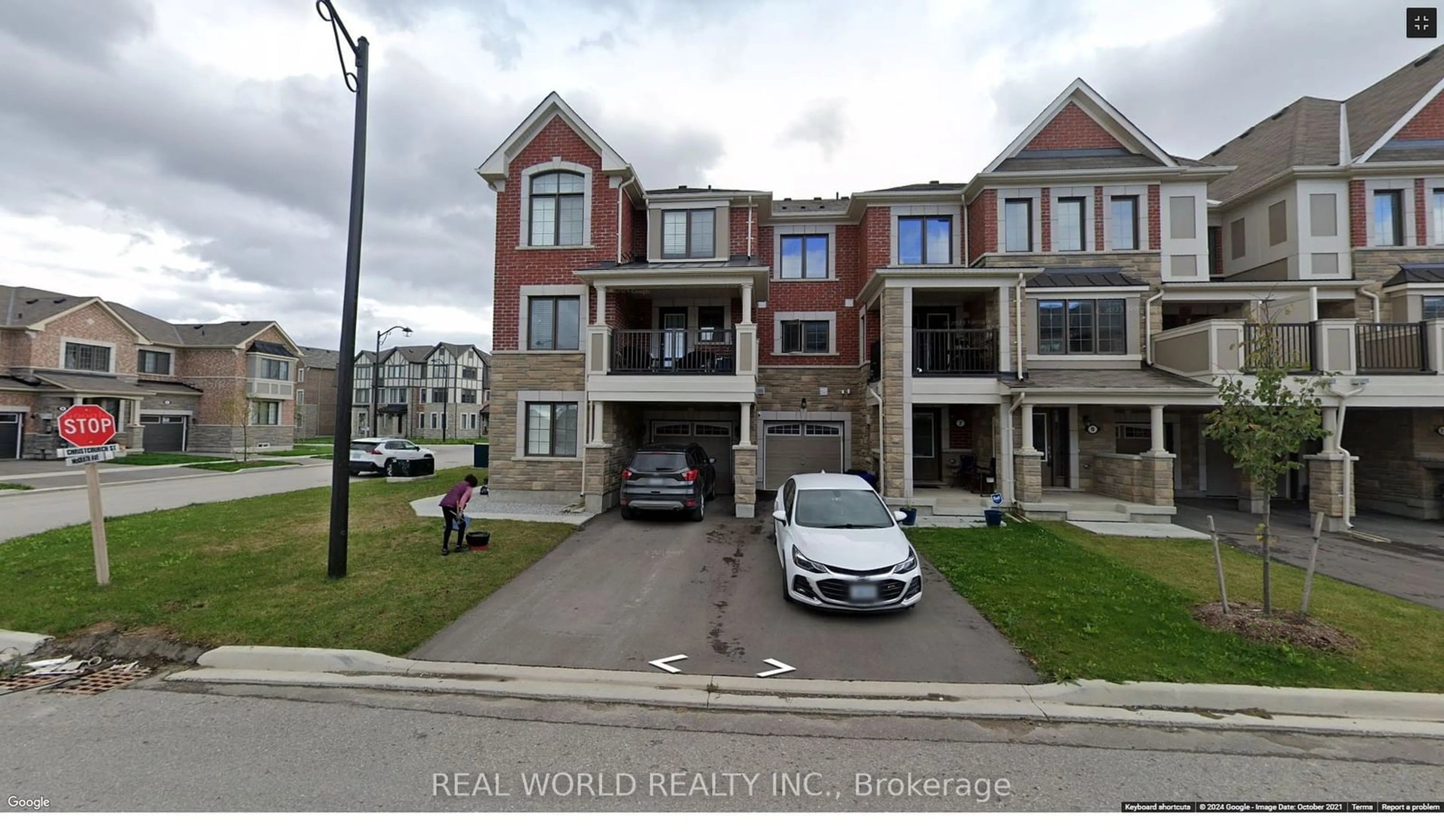 A pic from exterior of the house or condo for 7 Mcgrath Ave, Richmond Hill Ontario L4S 1N1