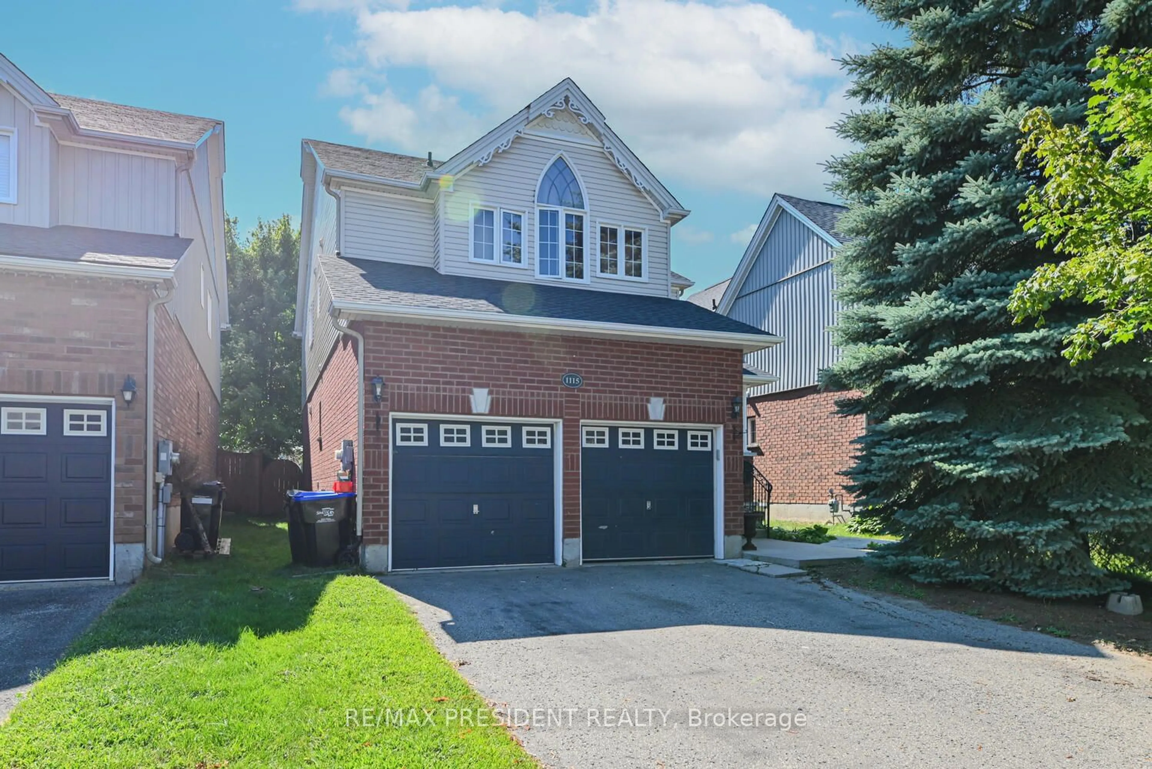 A pic from exterior of the house or condo for 1115 Muriel St, Innisfil Ontario L9S 4W5