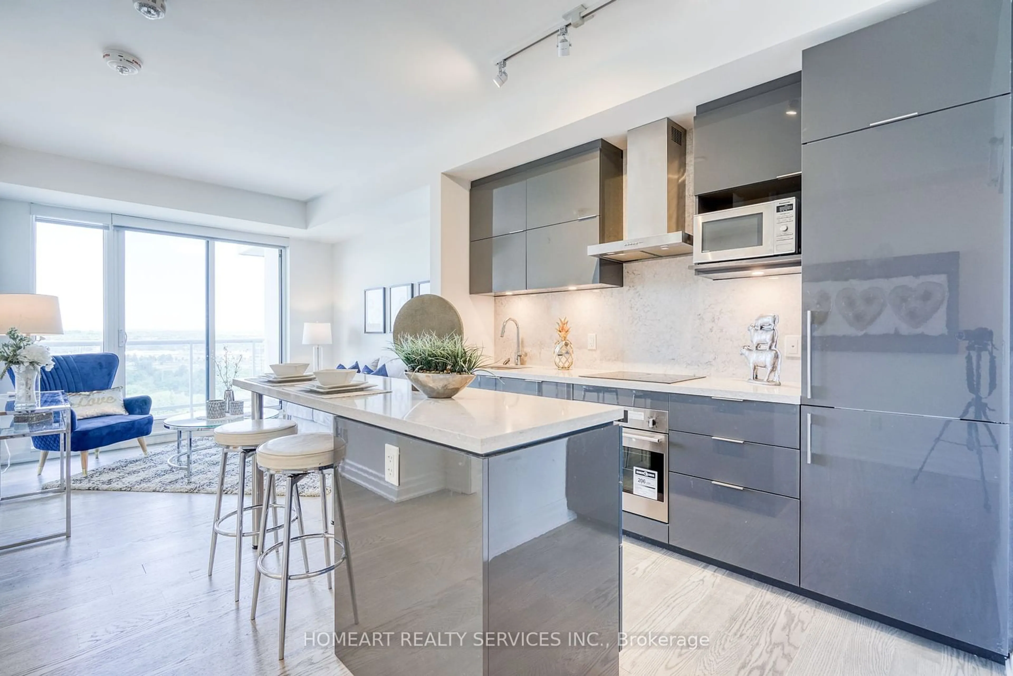 Contemporary kitchen for 10 Rouge Valley Dr #1402, Markham Ontario L6G 0G9