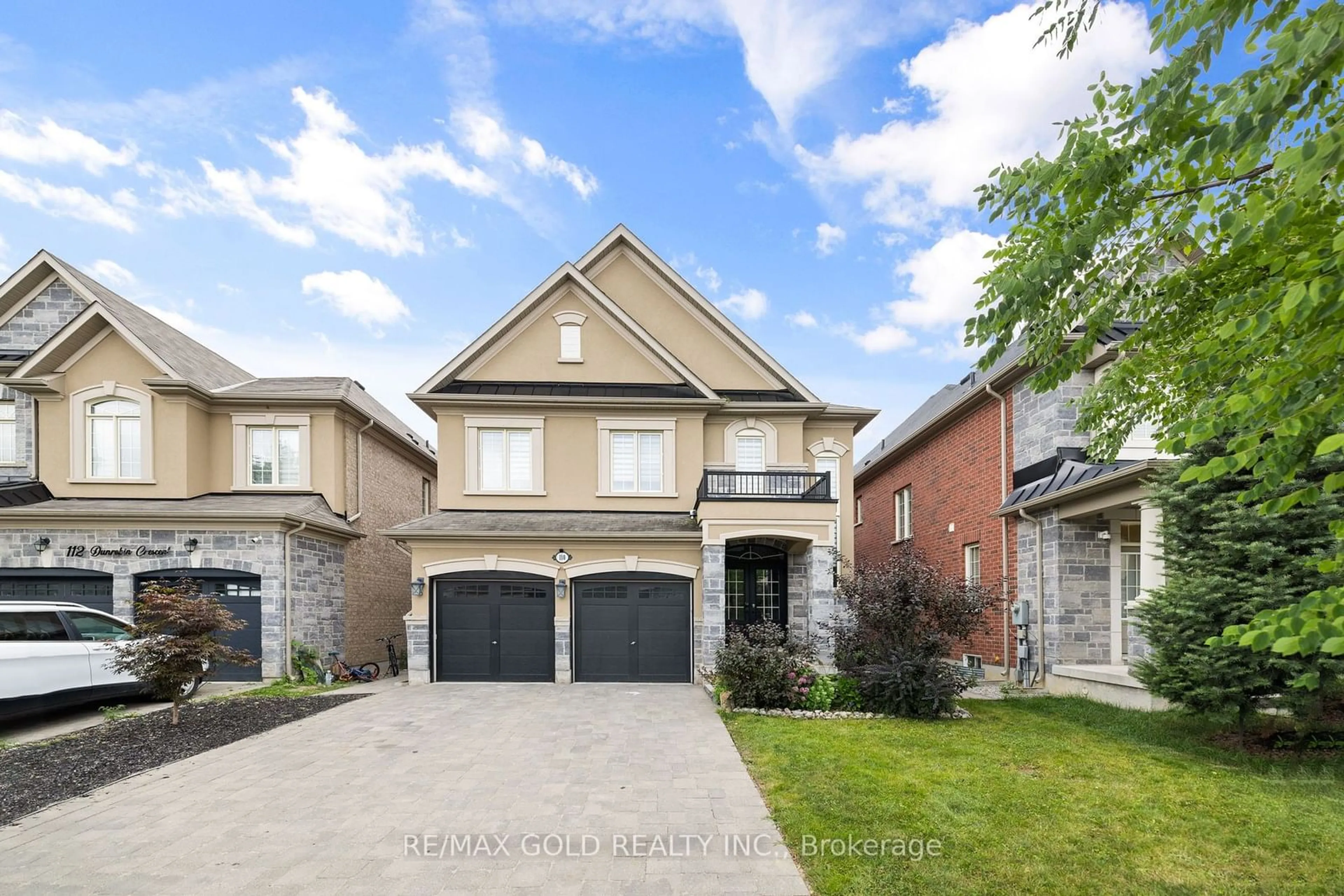 Home with brick exterior material for 110 Dunrobin Cres, Vaughan Ontario L4H 4A9