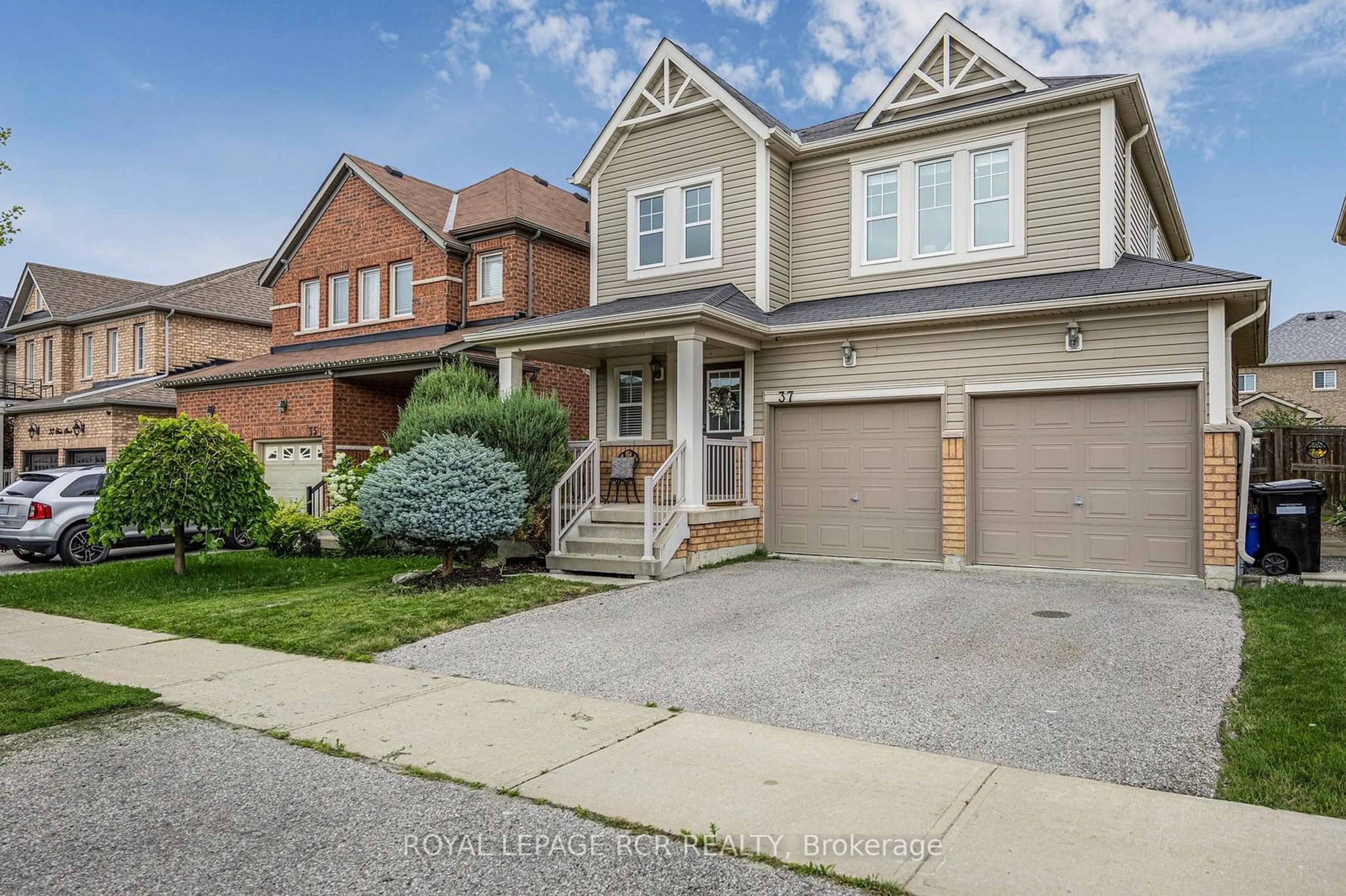 Frontside or backside of a home for 37 Faris St, Bradford West Gwillimbury Ontario L3Z 0C6