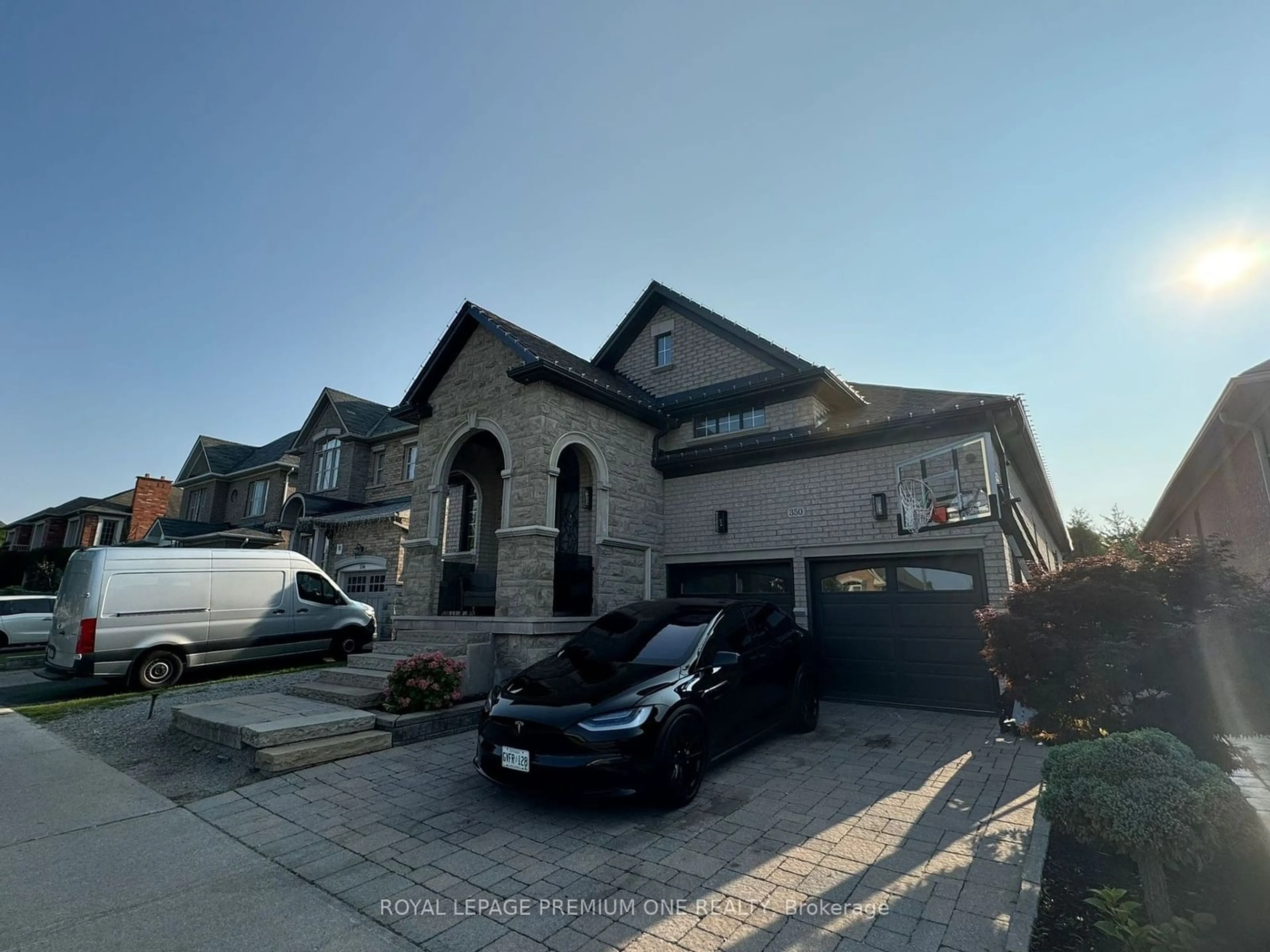 Frontside or backside of a home for 350 Via Romano Blvd, Vaughan Ontario L6A 0H6