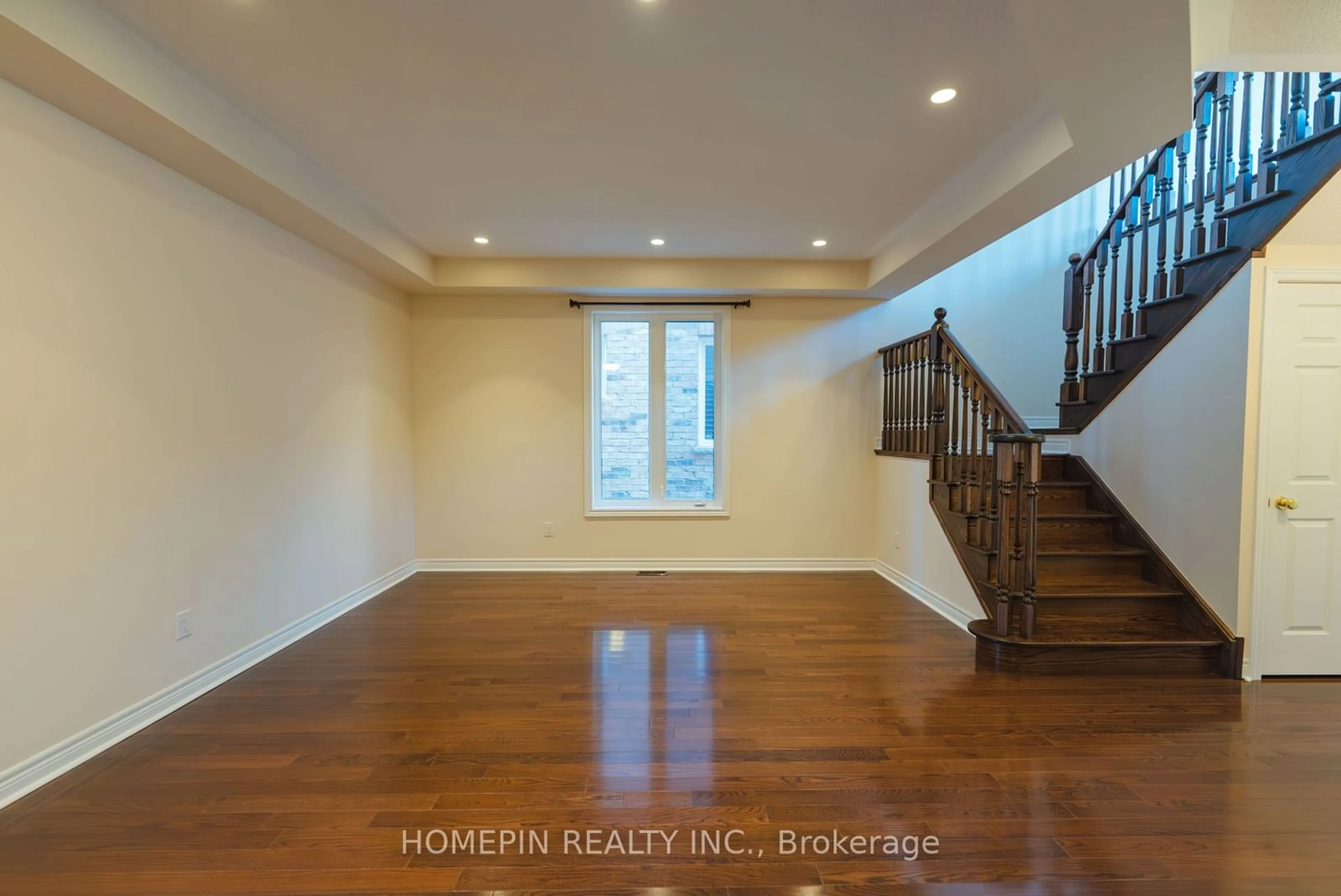 Indoor entryway, wood floors for 24 James Joyce Dr, Markham Ontario L6C 0L7