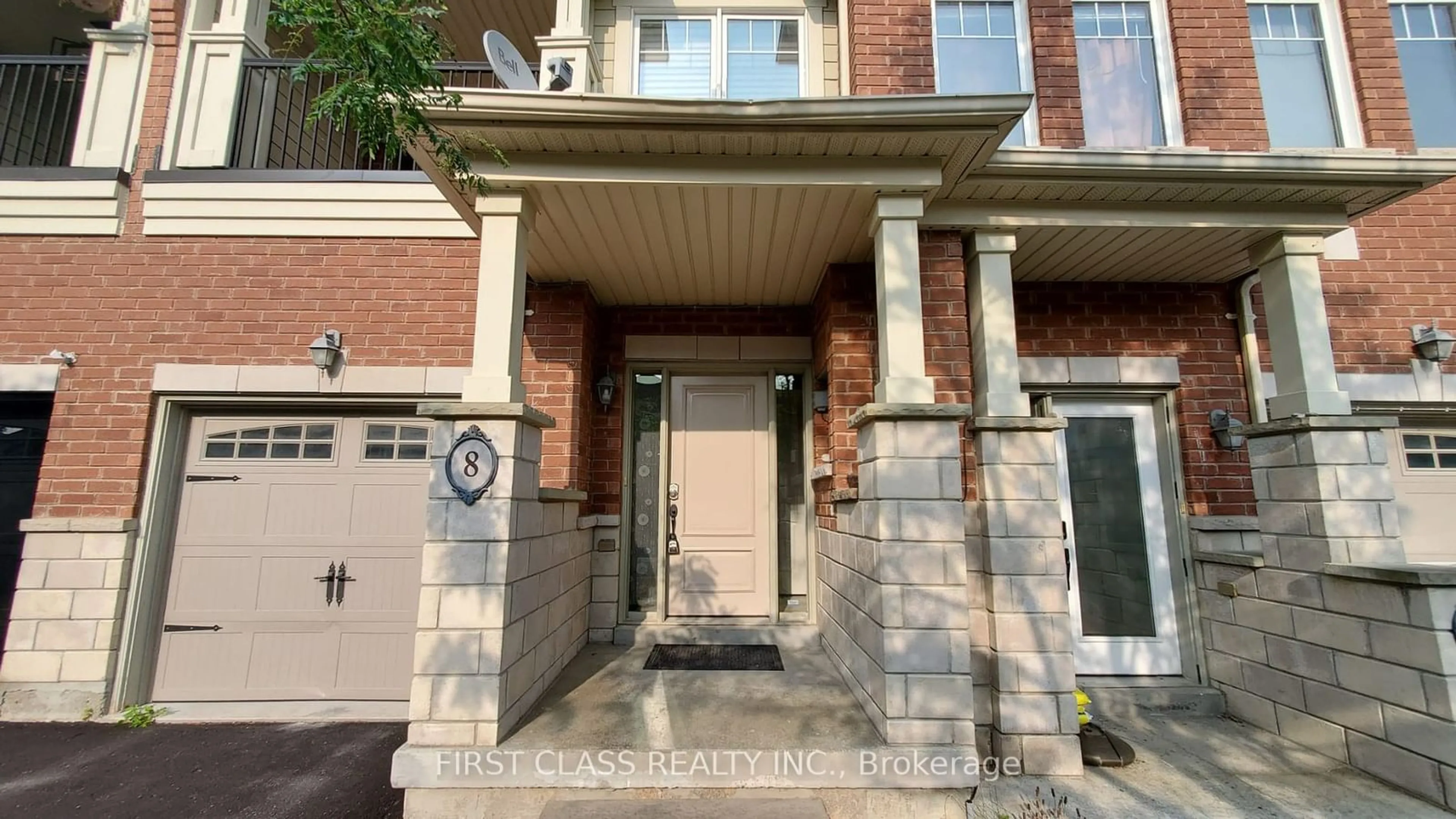 Home with brick exterior material for 8 All Points Dr, Whitchurch-Stouffville Ontario L4A 0W5