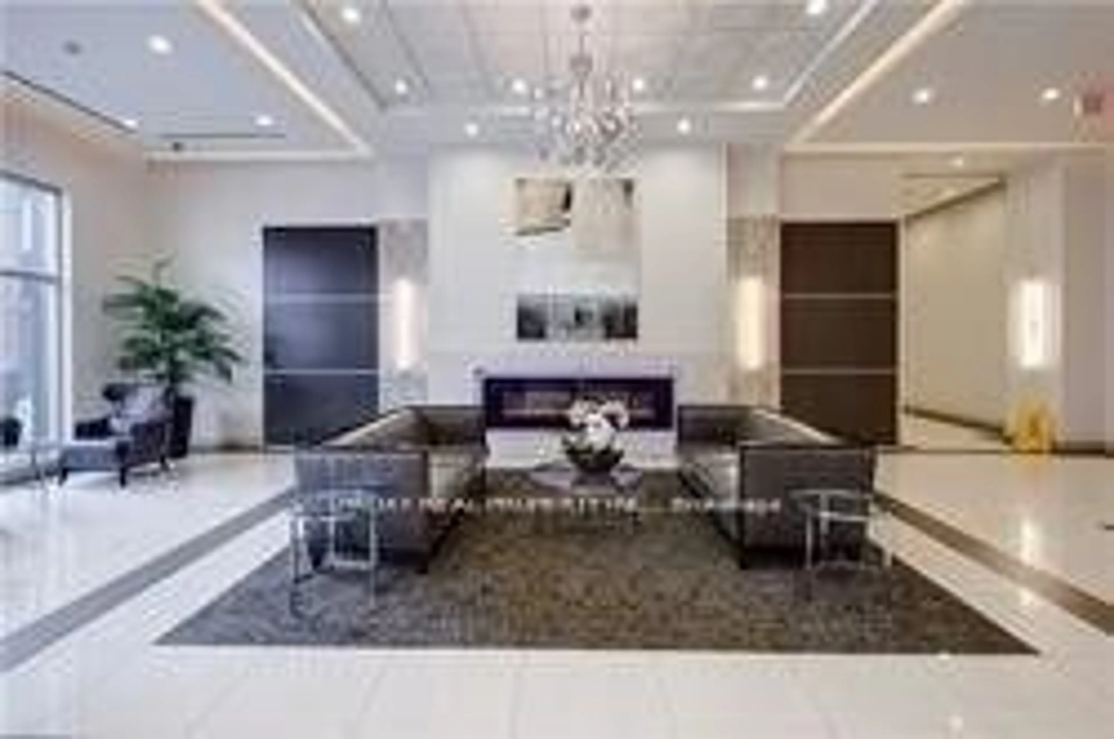 Indoor lobby for 7165 Yonge St #215, Markham Ontario L3T 0C9