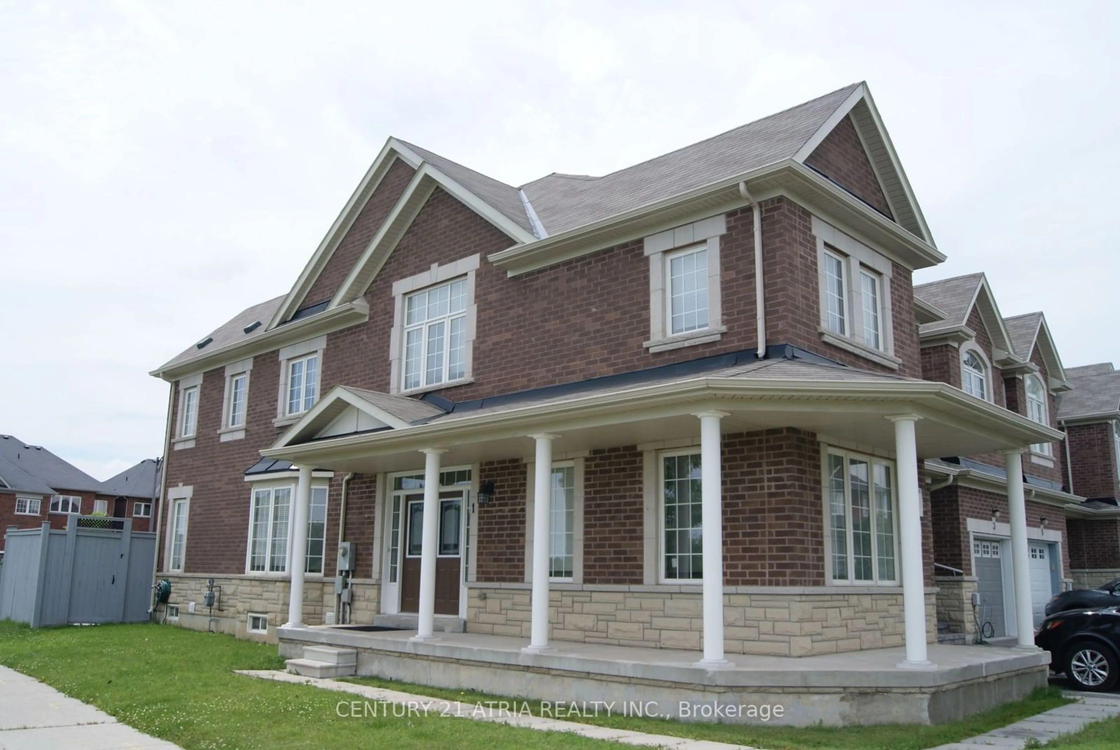 Home with brick exterior material for 1 Pacific Rim Crt, Richmond Hill Ontario L4E 0W8