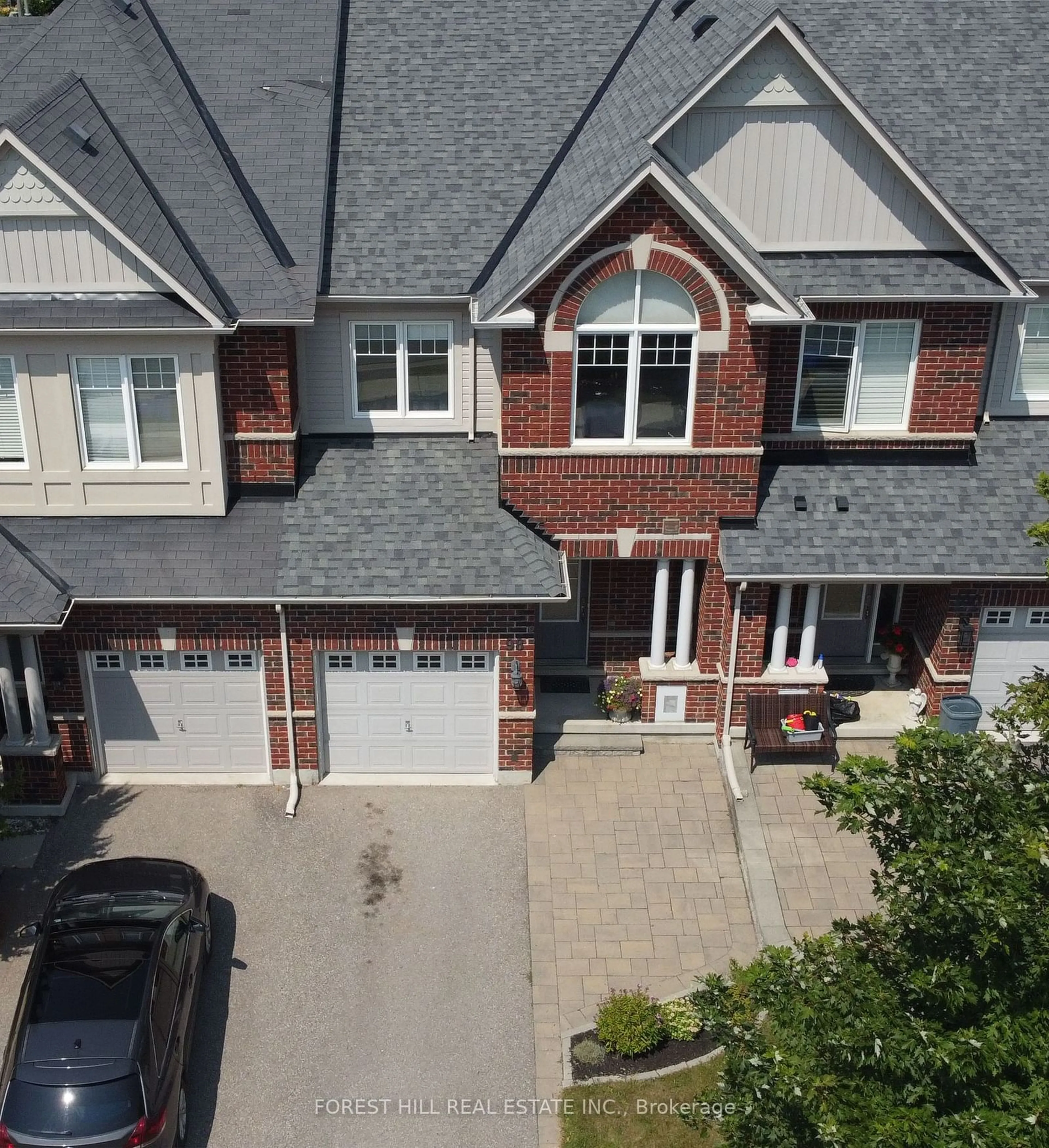 Home with brick exterior material for 98 Harvest Hills Blvd, East Gwillimbury Ontario L9N 0B3