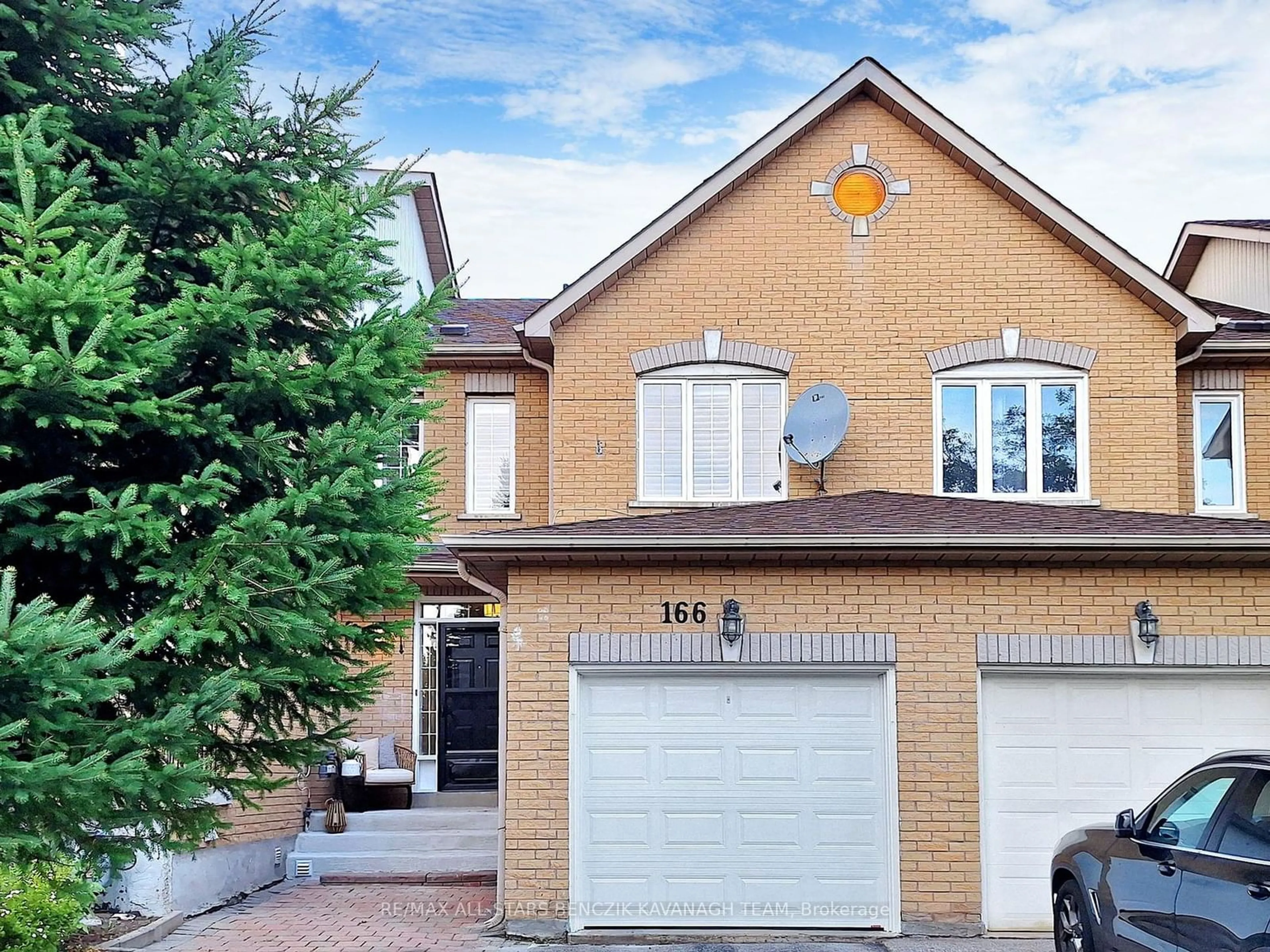 Home with brick exterior material for 166 Sunway Sq, Markham Ontario L3P 7X6