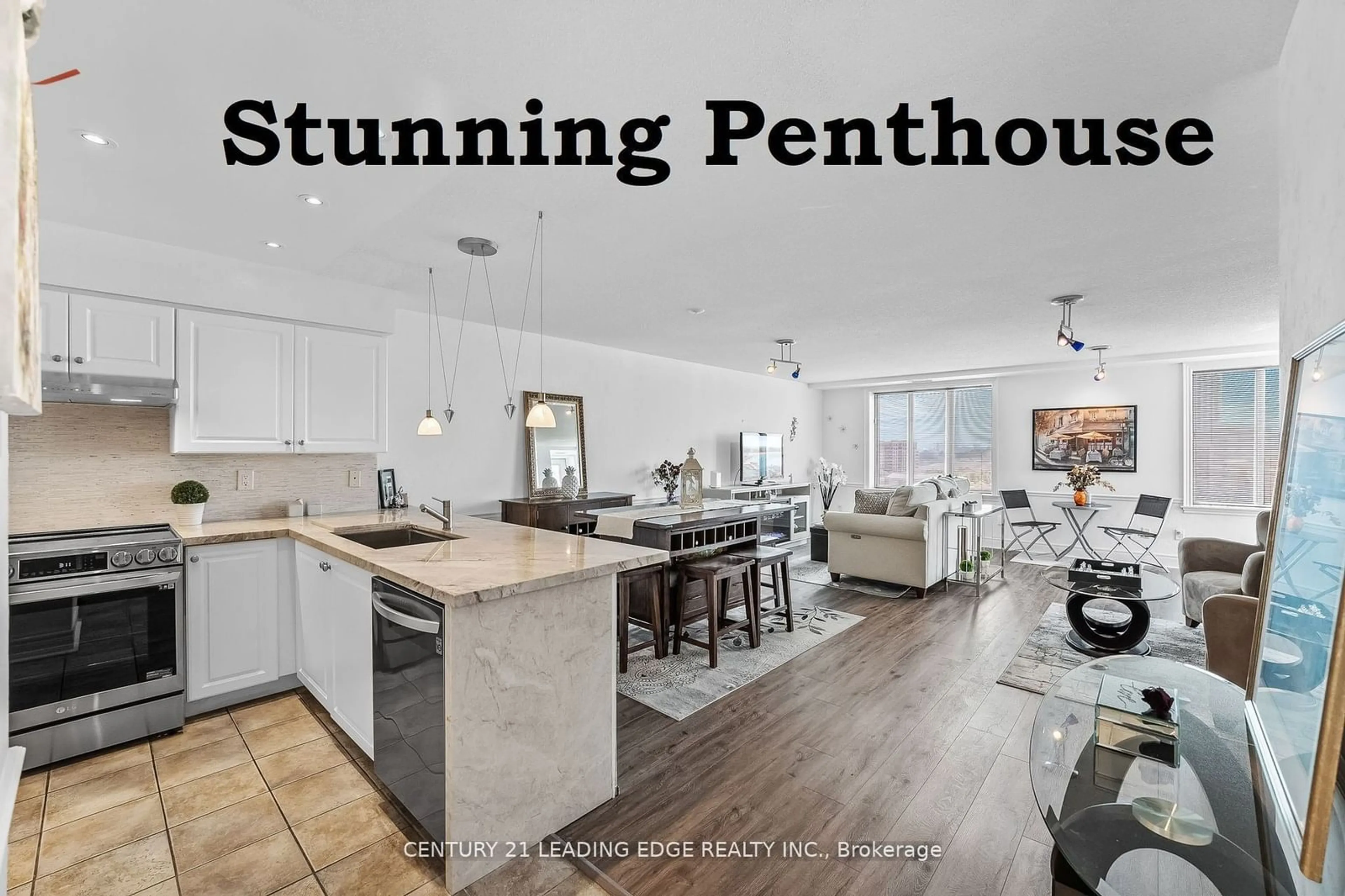 Contemporary kitchen for 135 Pond Dr #Ph6, Markham Ontario L3T 7V6