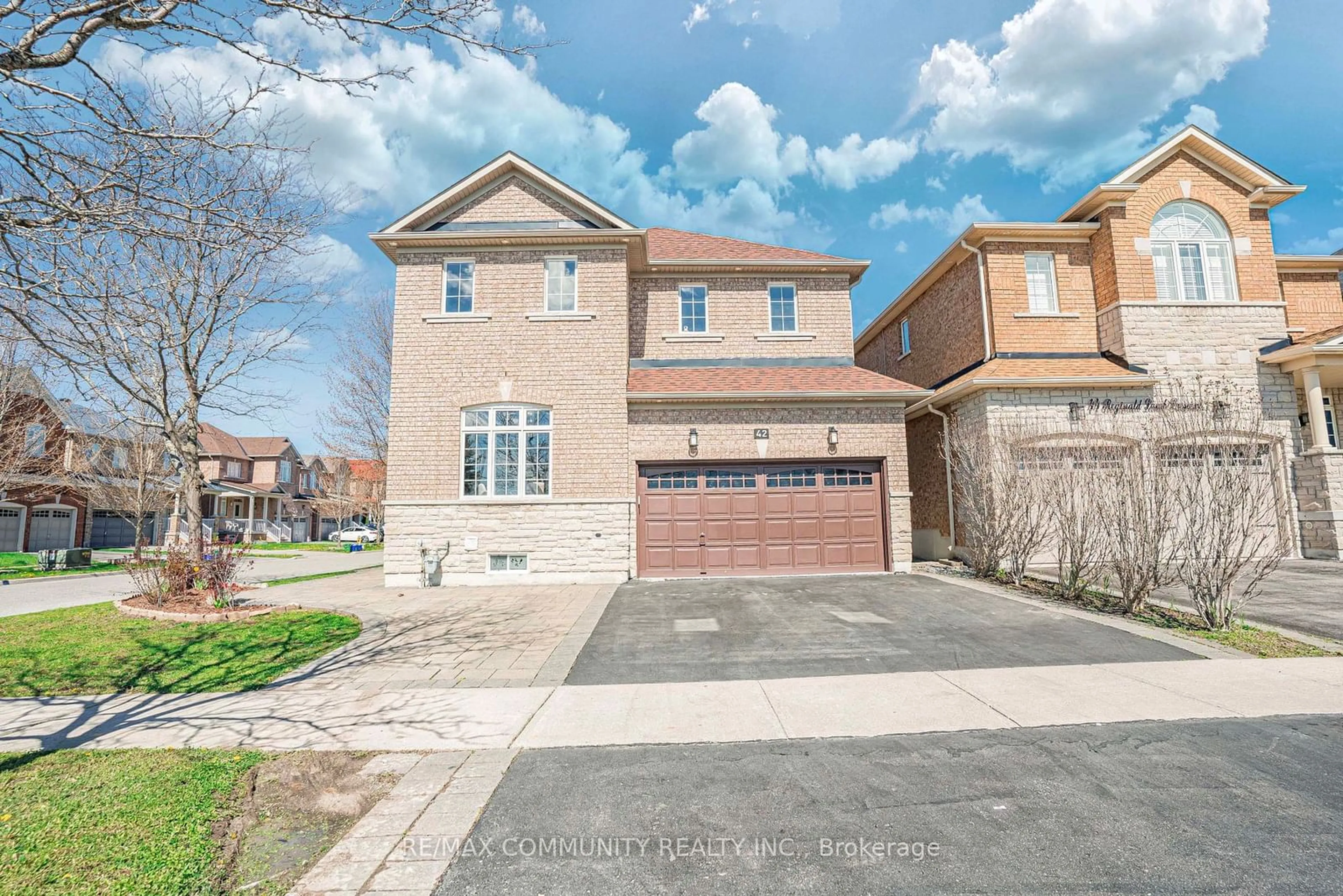 A pic from exterior of the house or condo for 42 Reginald Lamb Cres, Markham Ontario L6B 0B5