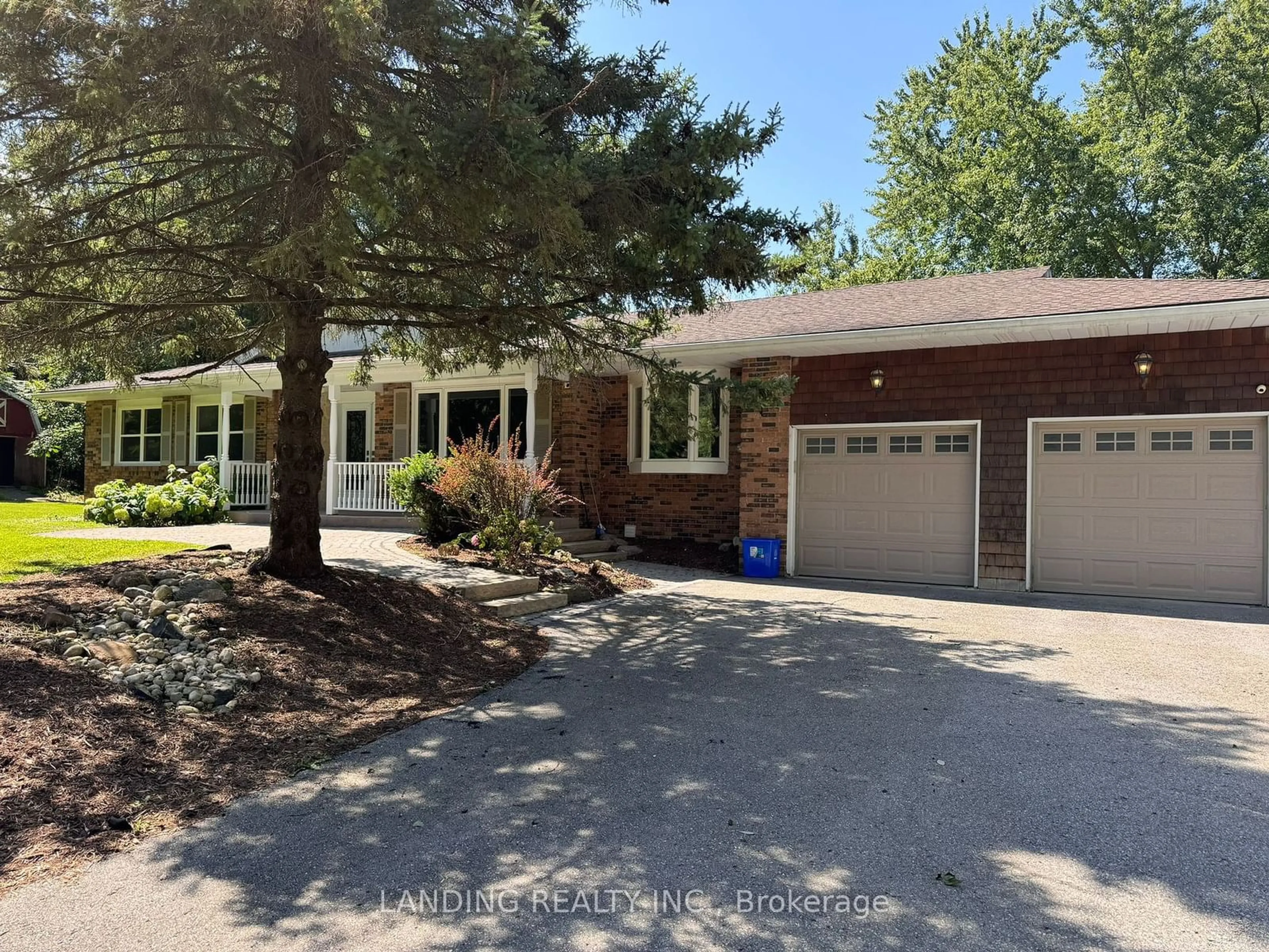 Home with brick exterior material for 20012 2nd Concession Rd, East Gwillimbury Ontario L9N 0H5