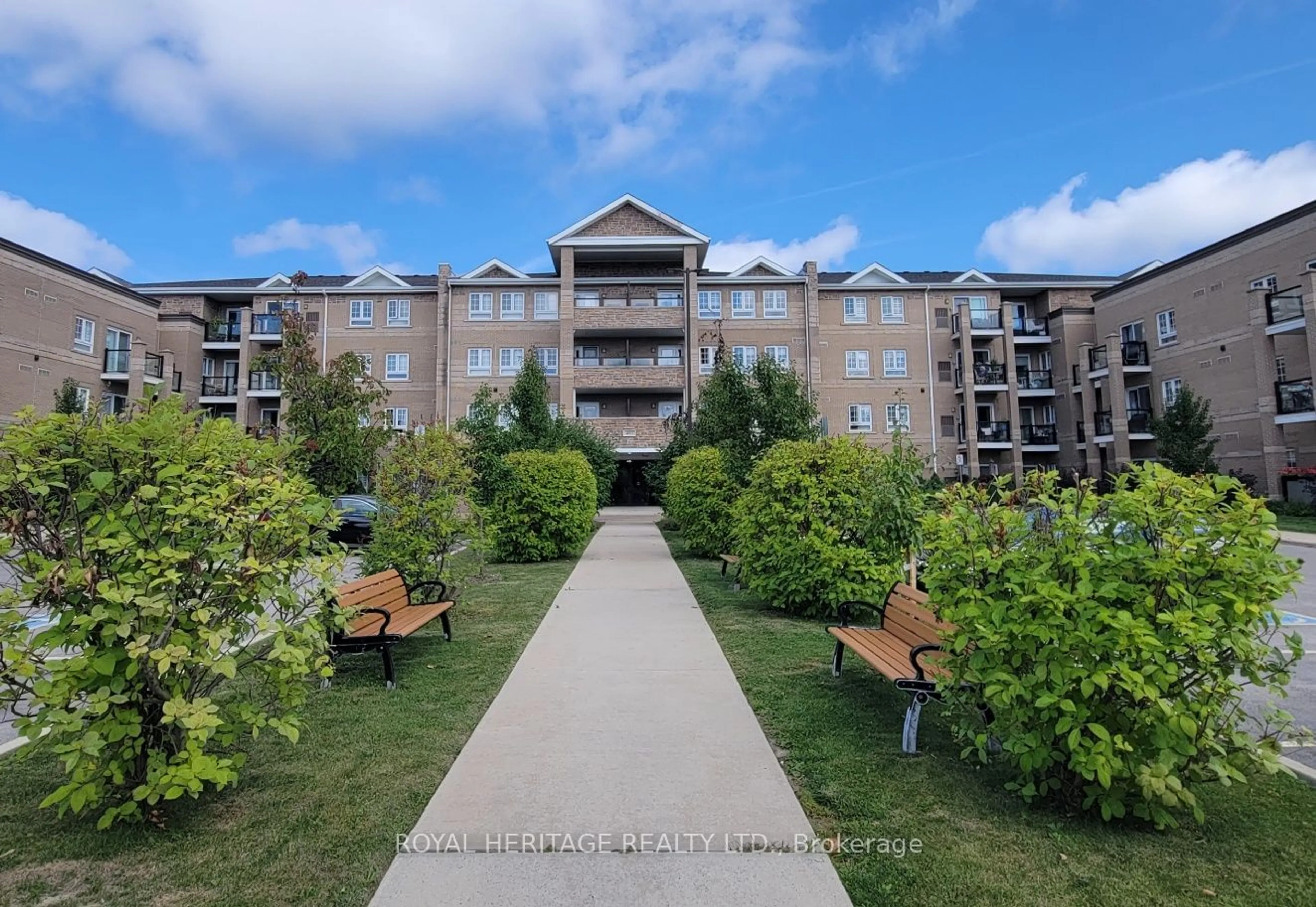 A pic from exterior of the house or condo for 481 Rupert Ave #119, Whitchurch-Stouffville Ontario L4A 1Y7