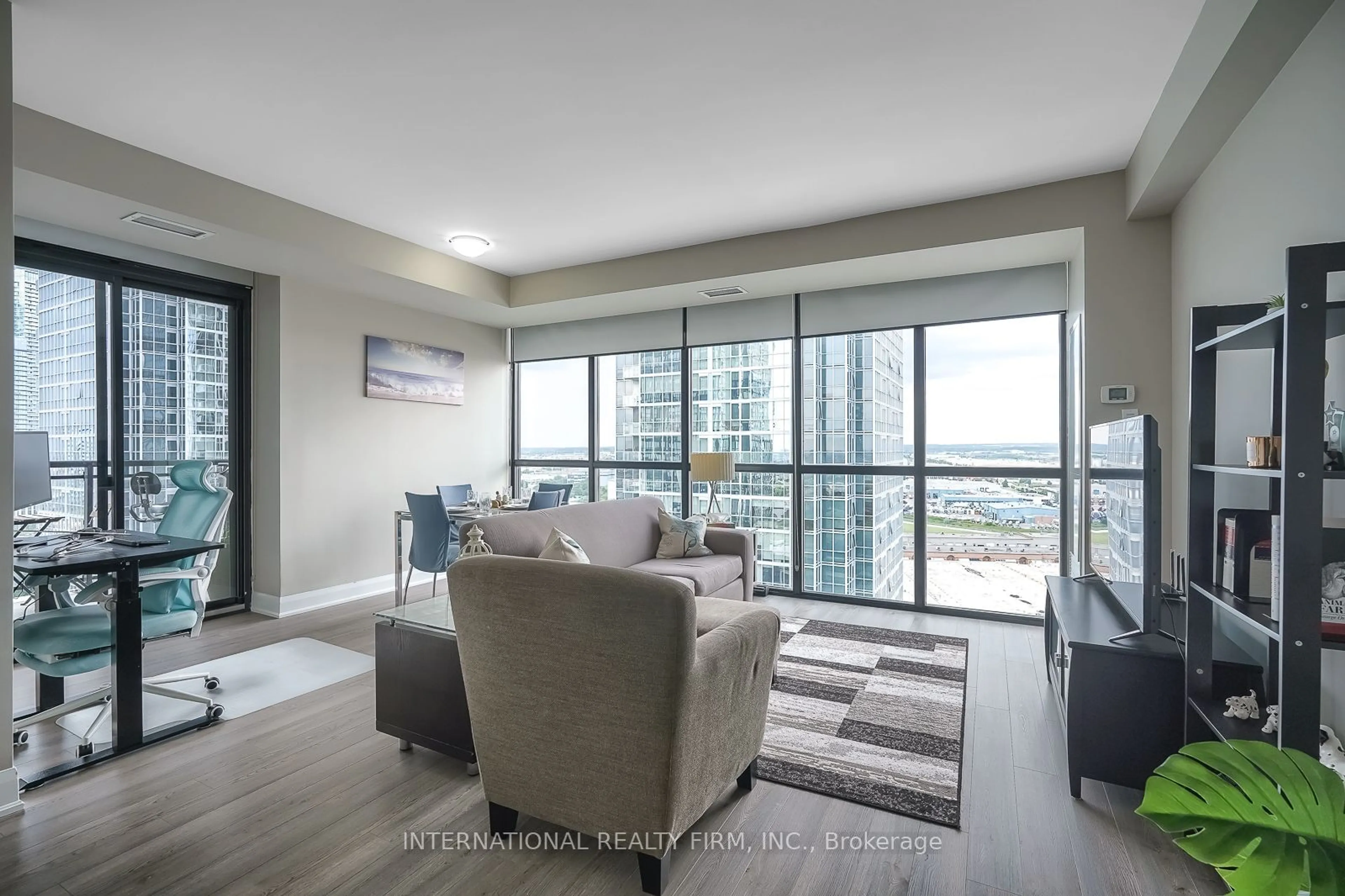 Living room for 2900 Highway 7 Rd #1608, Vaughan Ontario L4K 0G3