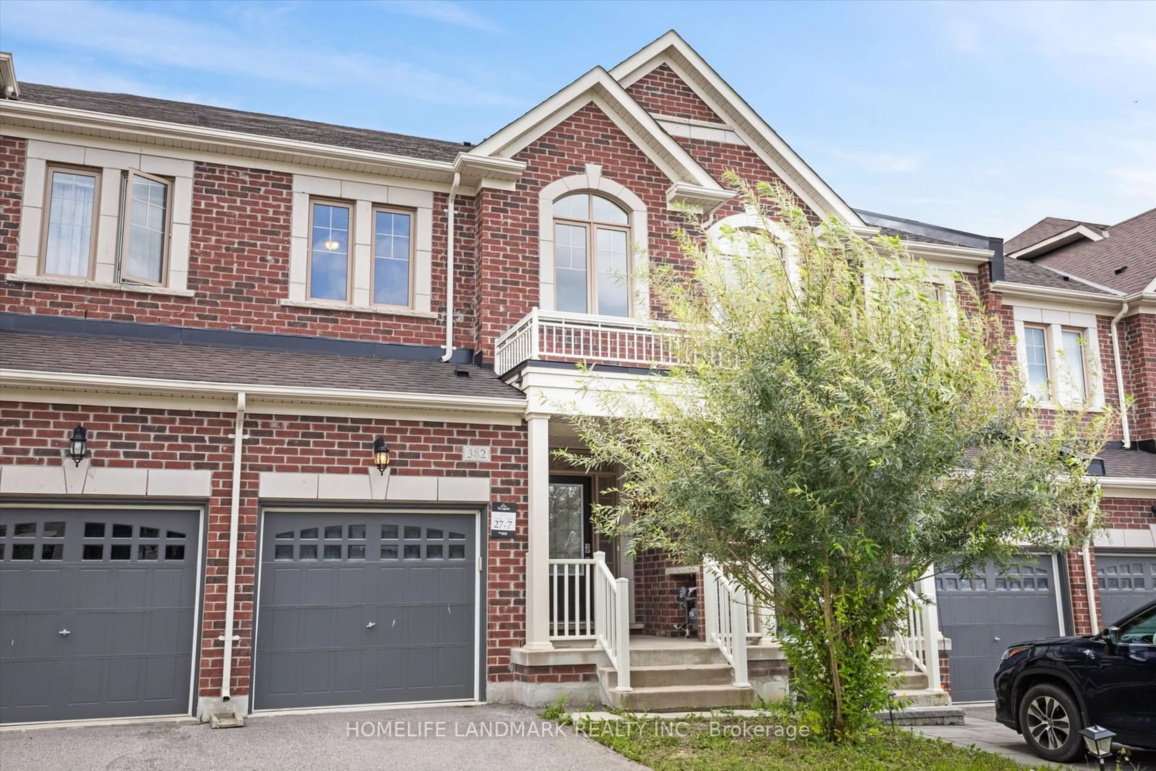 Home with brick exterior material for 382 William Graham Dr, Aurora Ontario L4G 0Z9