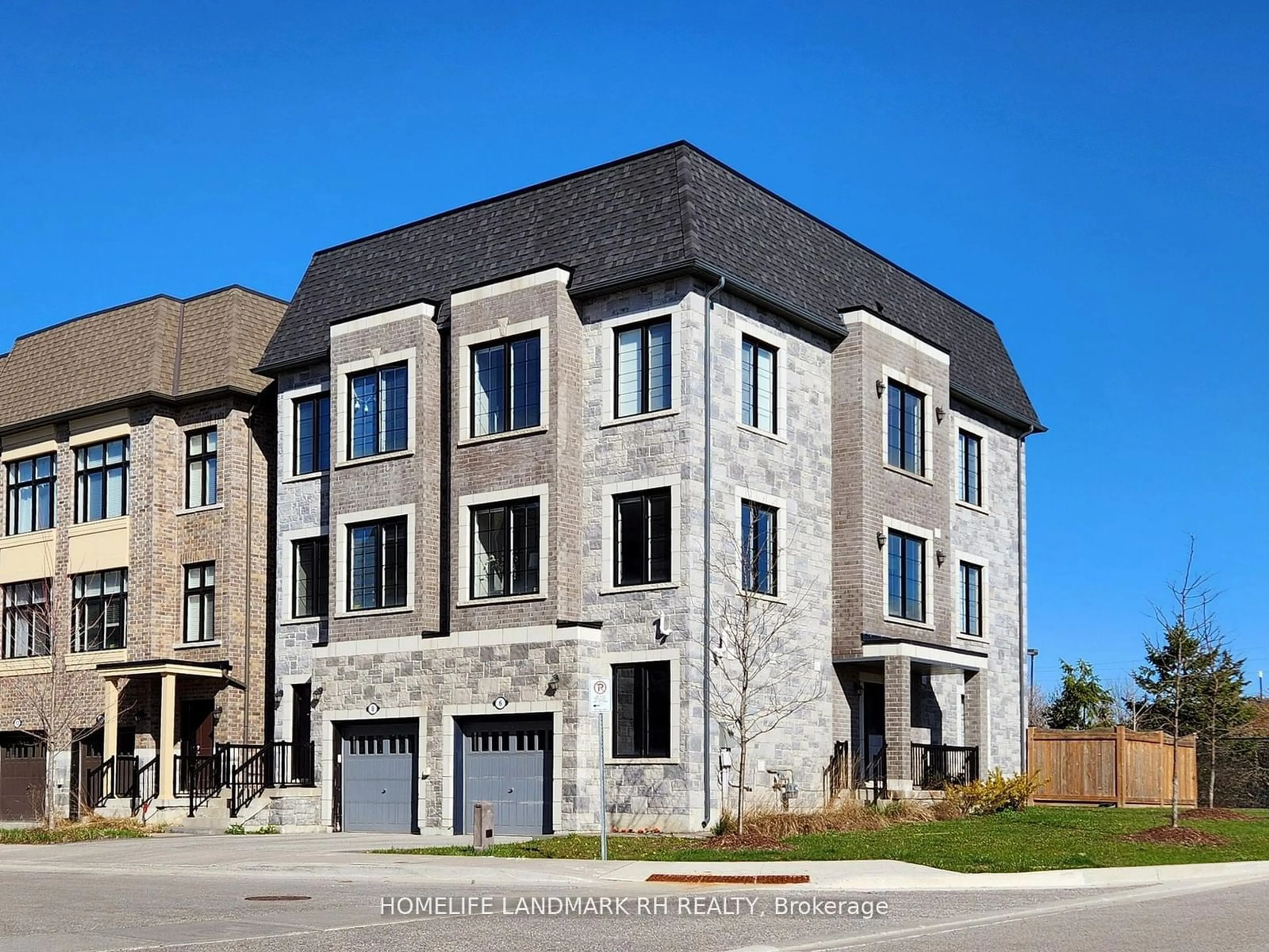 Frontside or backside of a home, the front or back of building for 6 Mcgurran Lane, Richmond Hill Ontario L4B 0G8