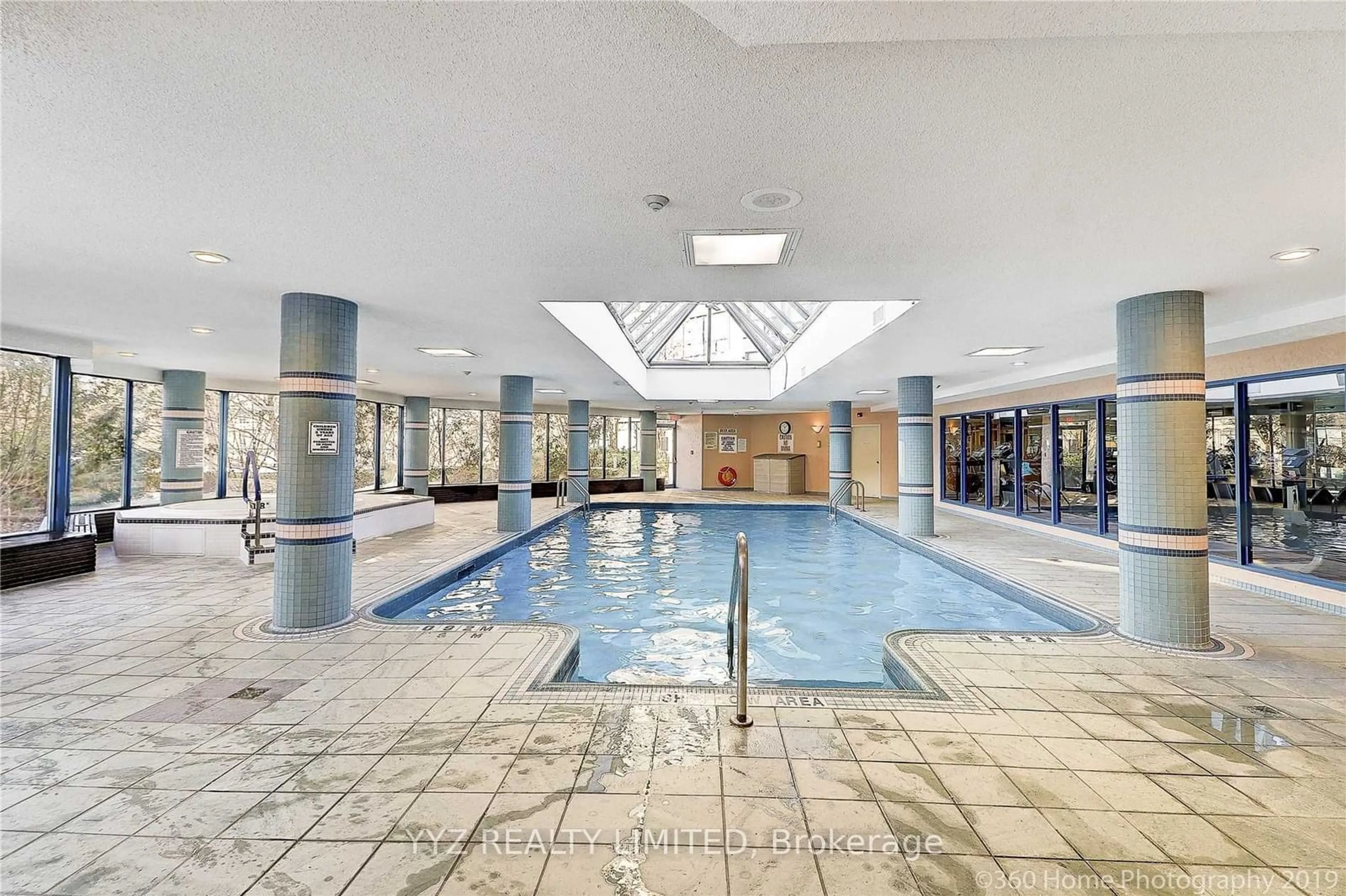 Indoor or outdoor pool for 1 Clark Ave #808, Vaughan Ontario L4J 7Y6