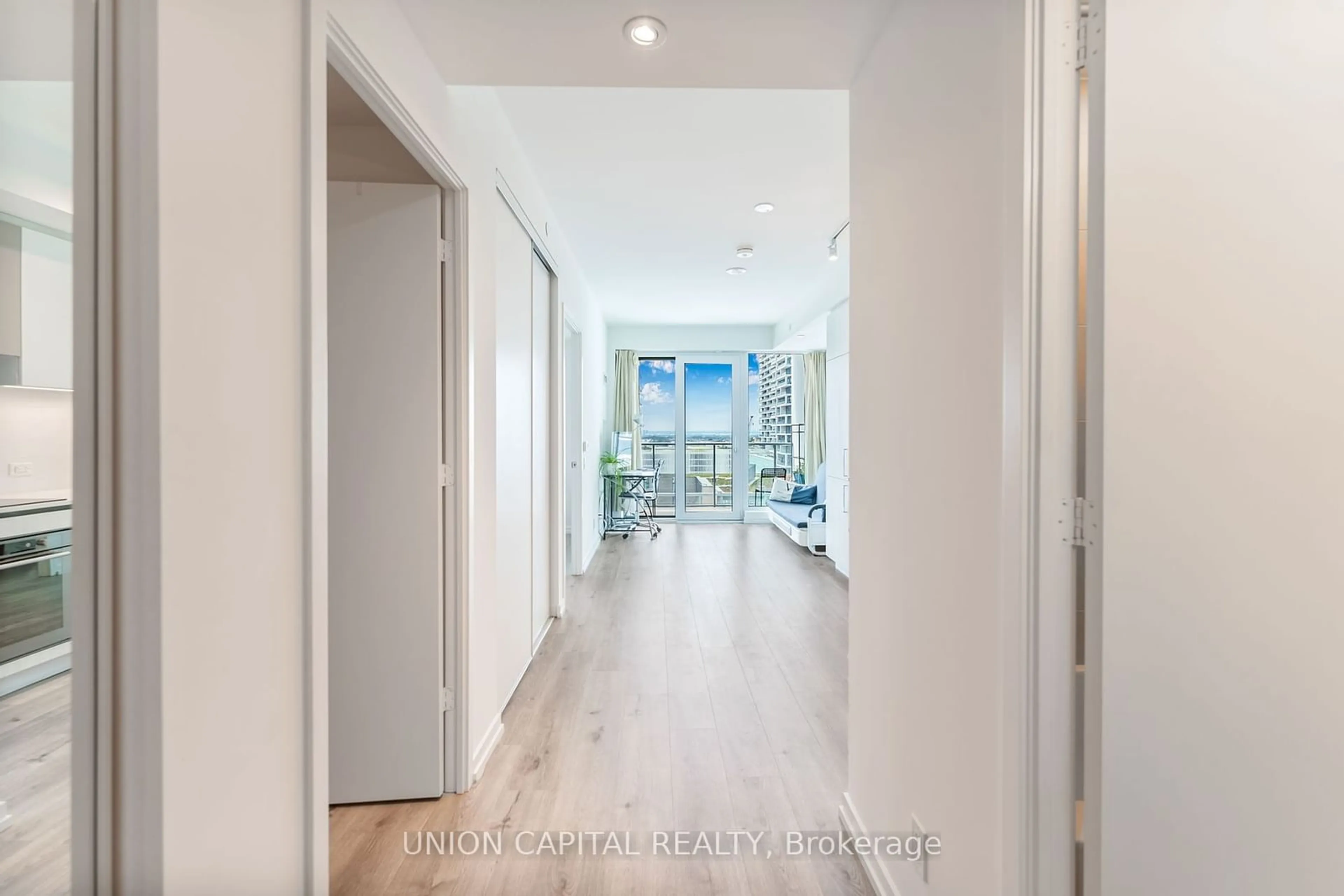 Indoor entryway for 7890 JANE St #1003, Vaughan Ontario L4K 0K9