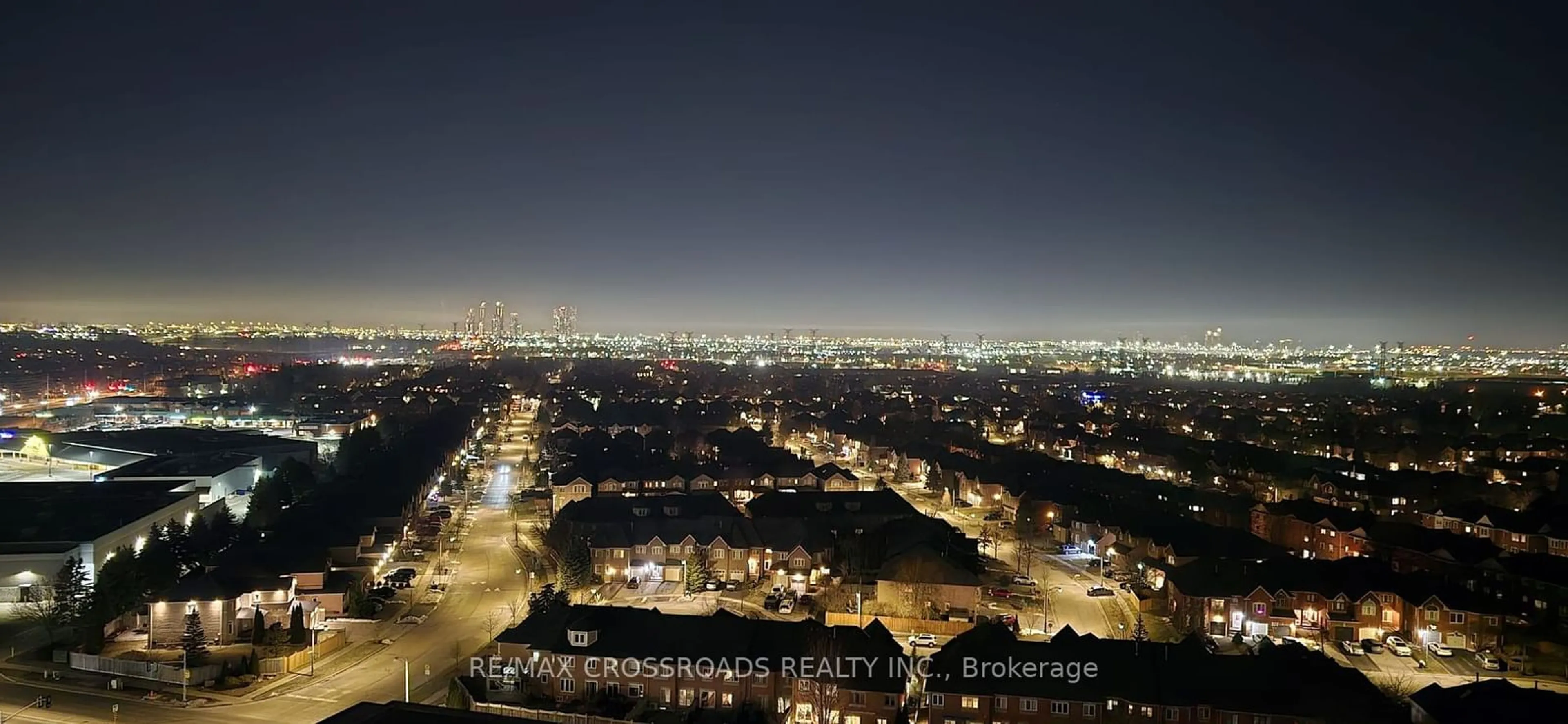 A pic from exterior of the house or condo, the street view for 75 North Park Rd #1609, Vaughan Ontario L4J 0H8