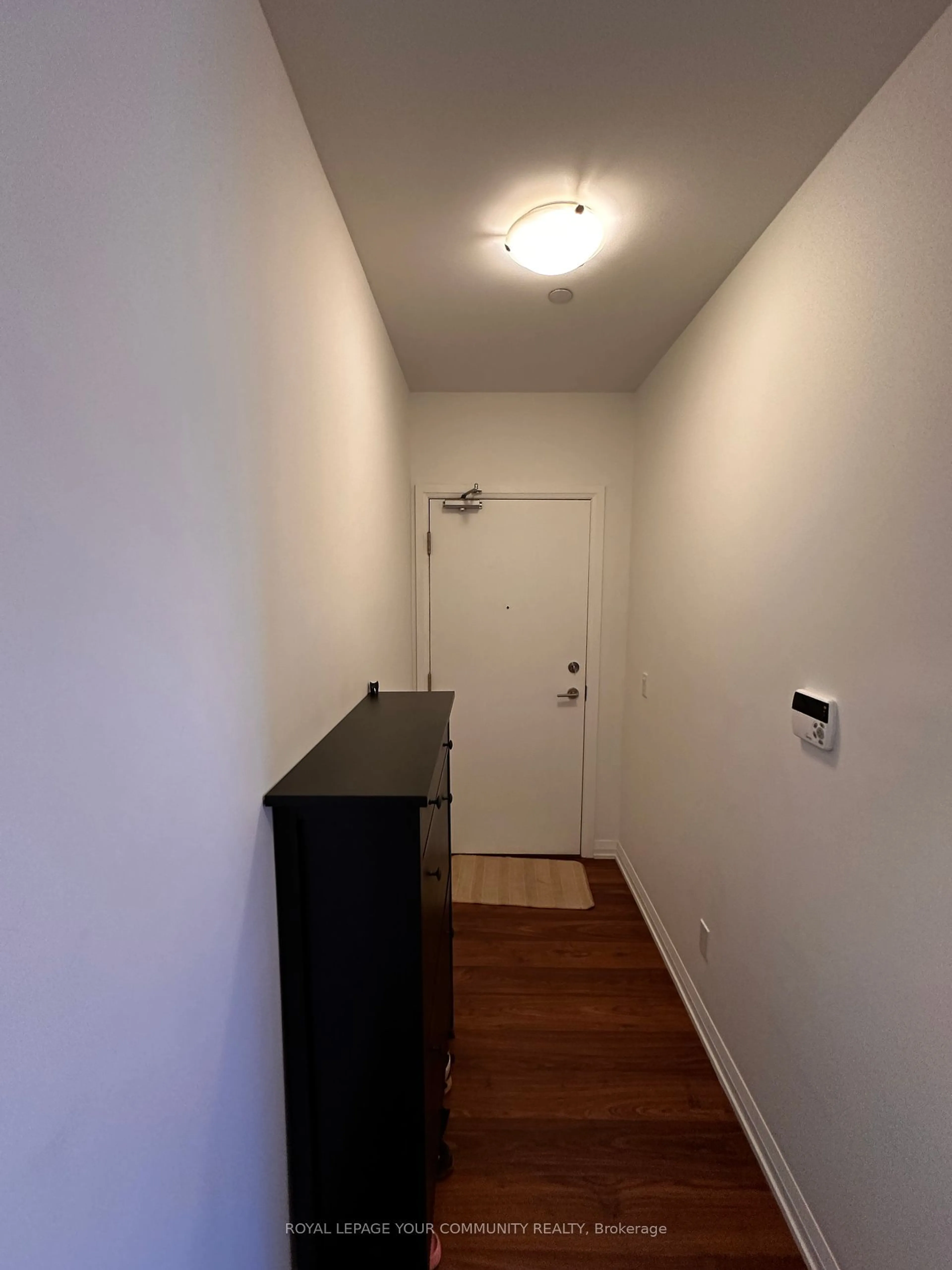 A pic of a room, not visible floor for 65 Oneida Cres #1008, Richmond Hill Ontario L4B 4T9