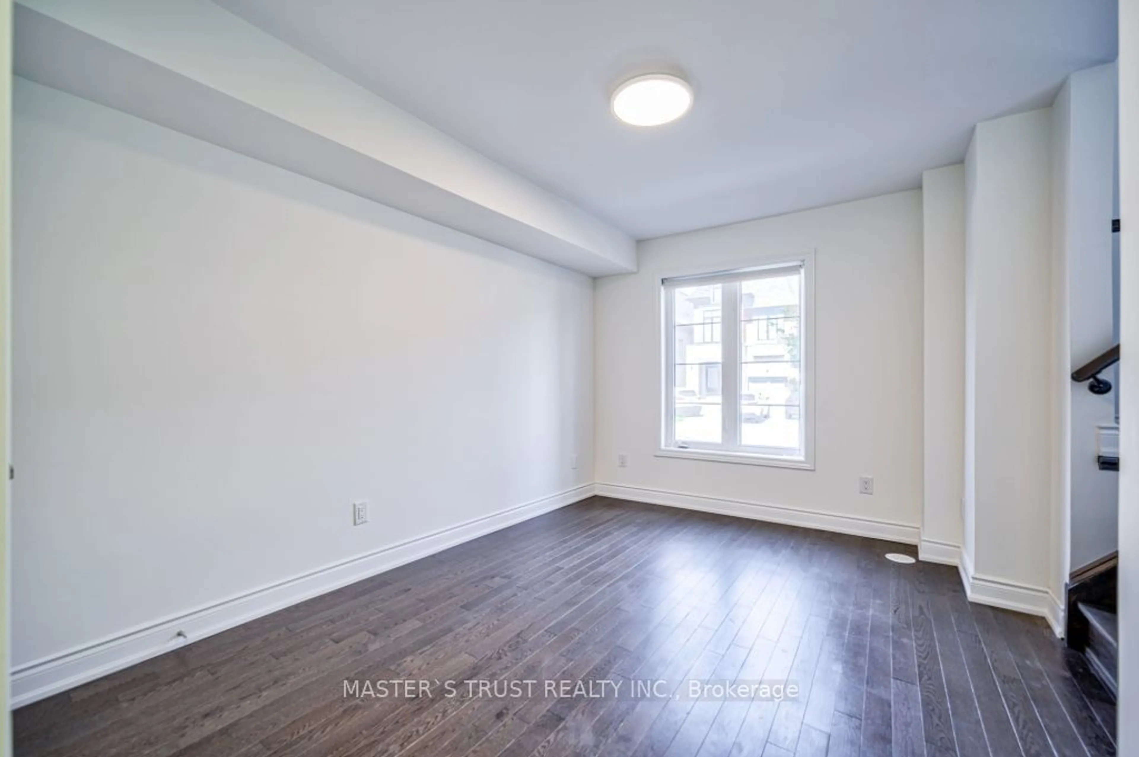 A pic of a room for 105 Lichfield Rd, Markham Ontario L3R 0W9