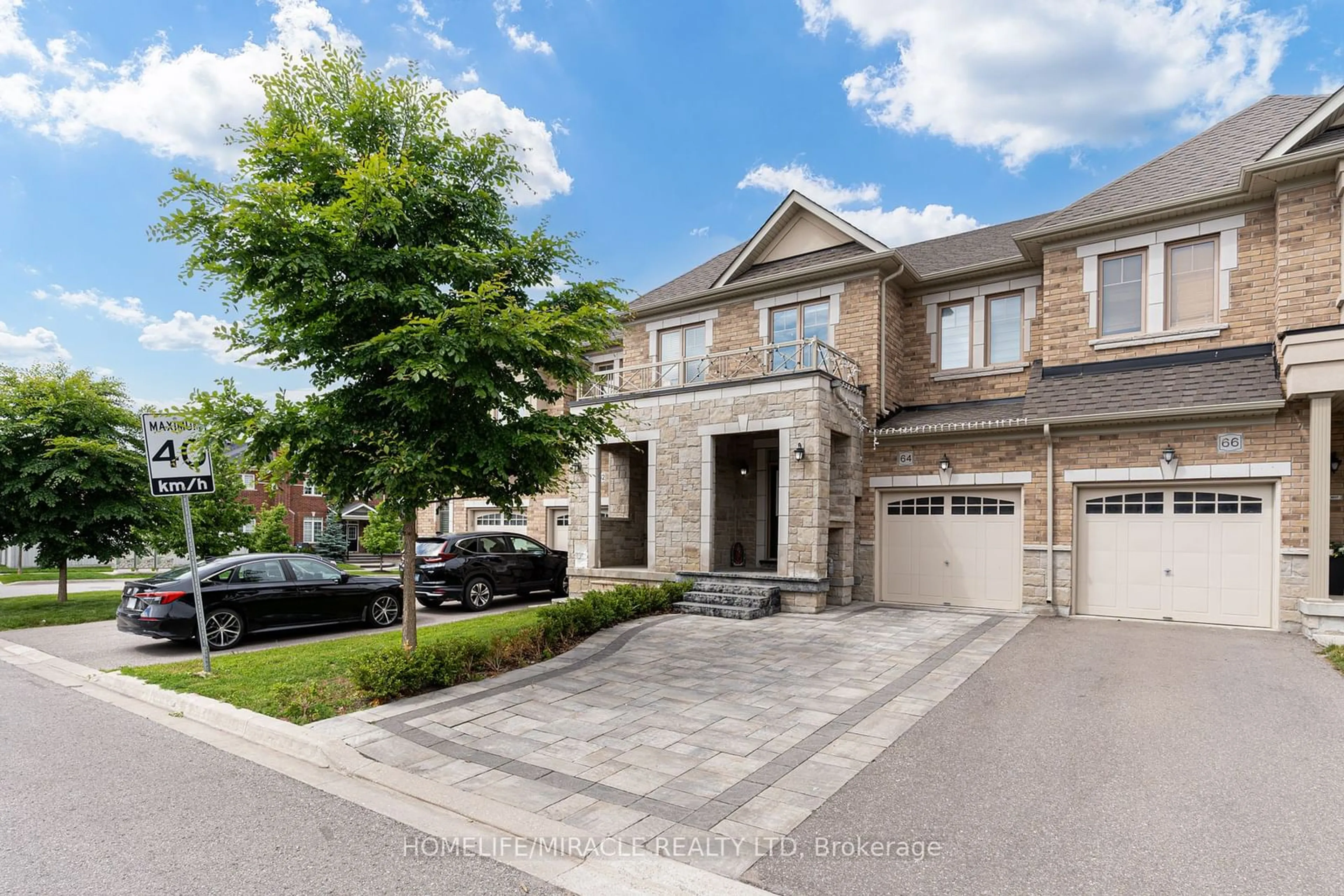 Home with brick exterior material for 64 Fortis Cres, Bradford West Gwillimbury Ontario L3Z 0W2