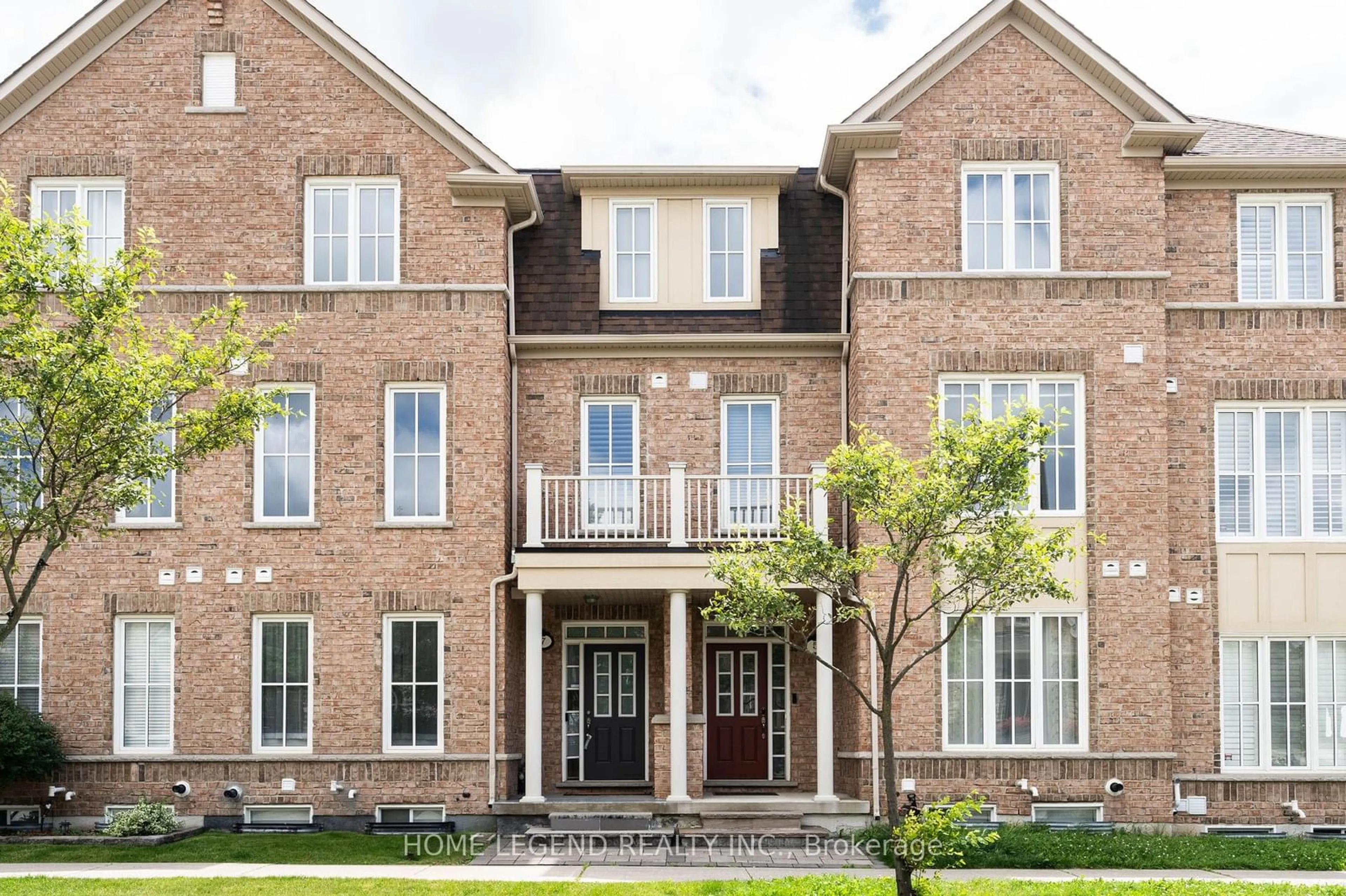 Home with brick exterior material for 5 Earnshaw Dr, Markham Ontario L6C 0E4