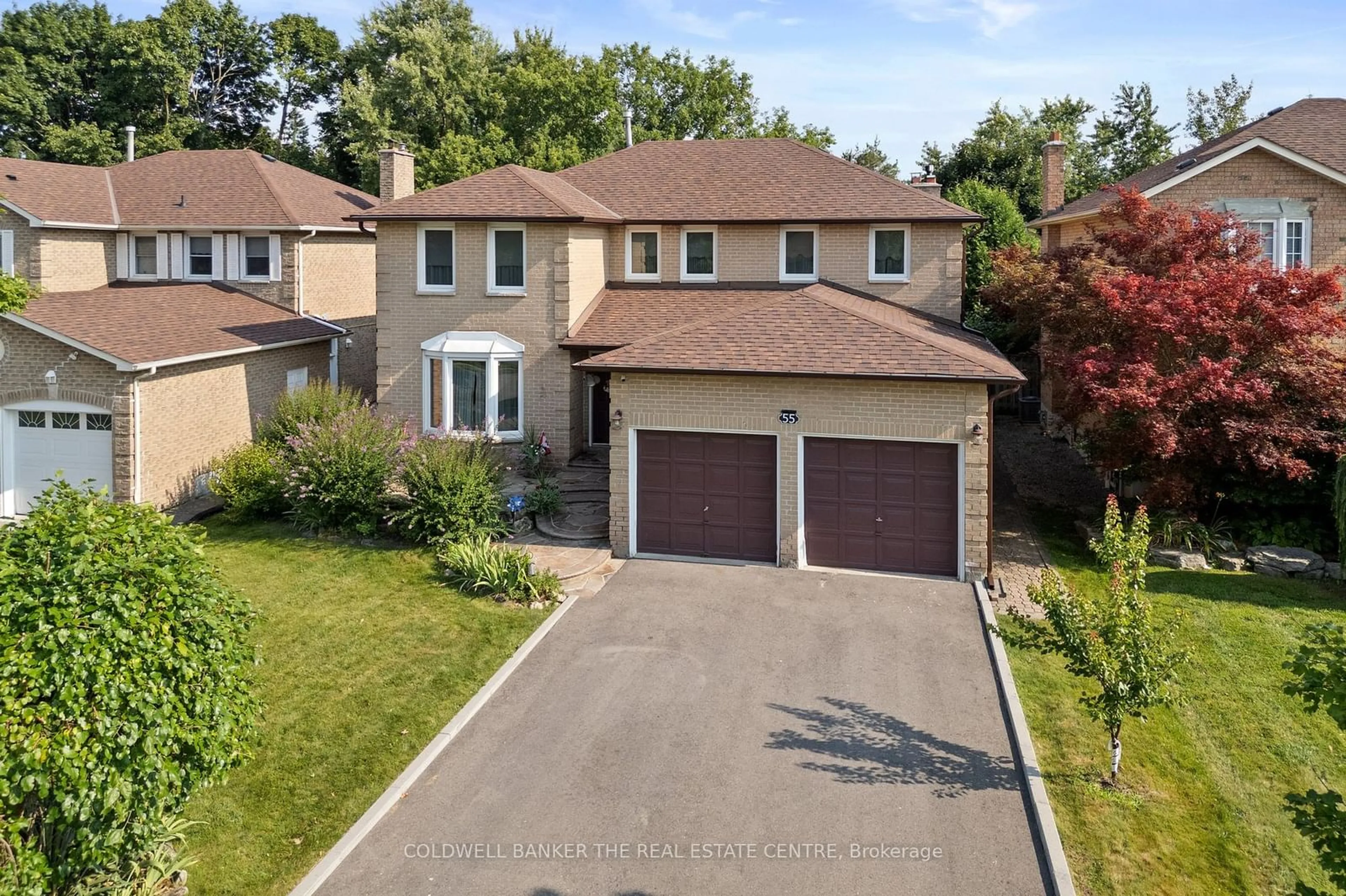 Frontside or backside of a home, the street view for 55 Blyth St, Richmond Hill Ontario L4E 2W7