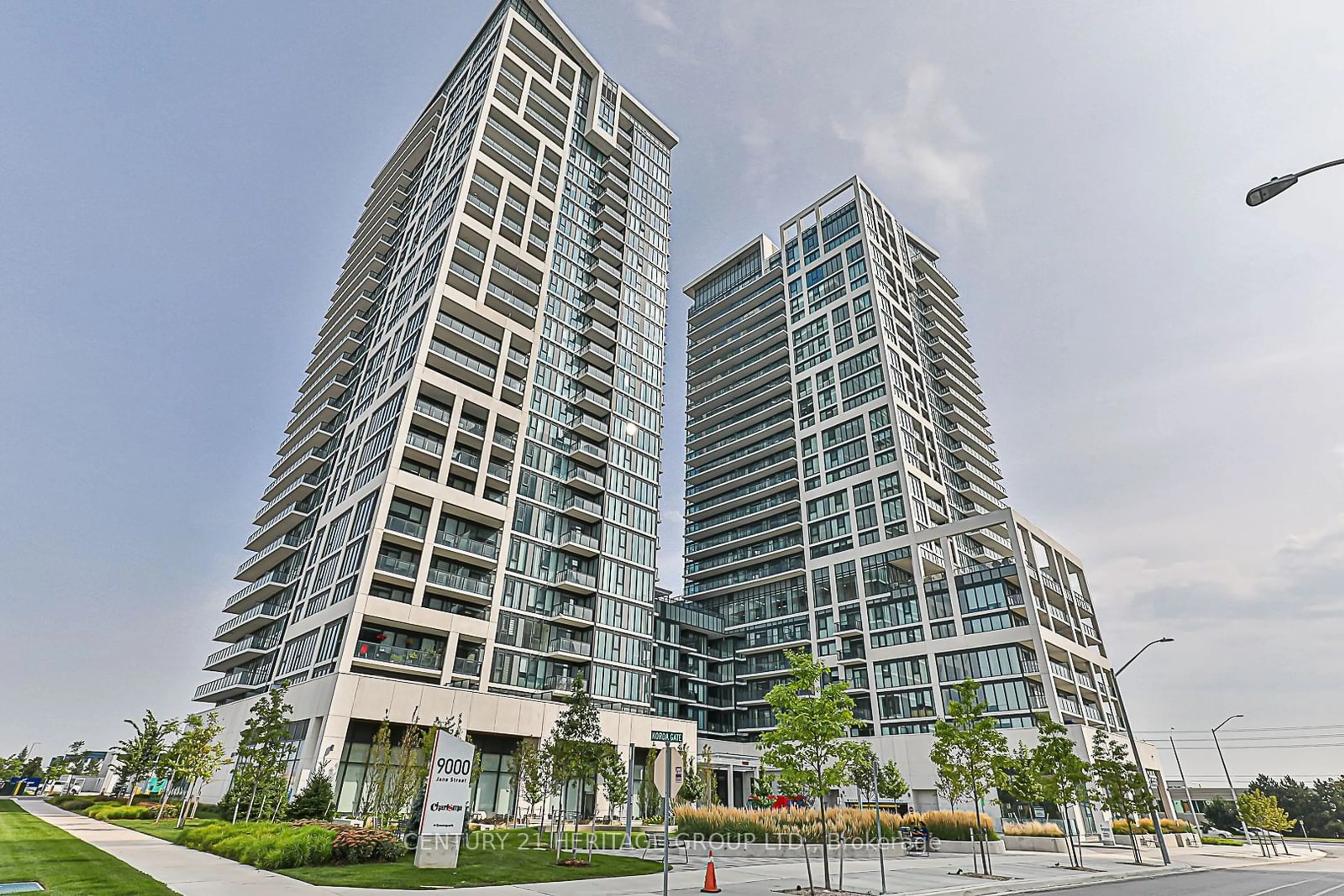 A pic from exterior of the house or condo, the front or back of building for 9000 Jane St #1007, Vaughan Ontario L4K 0M6