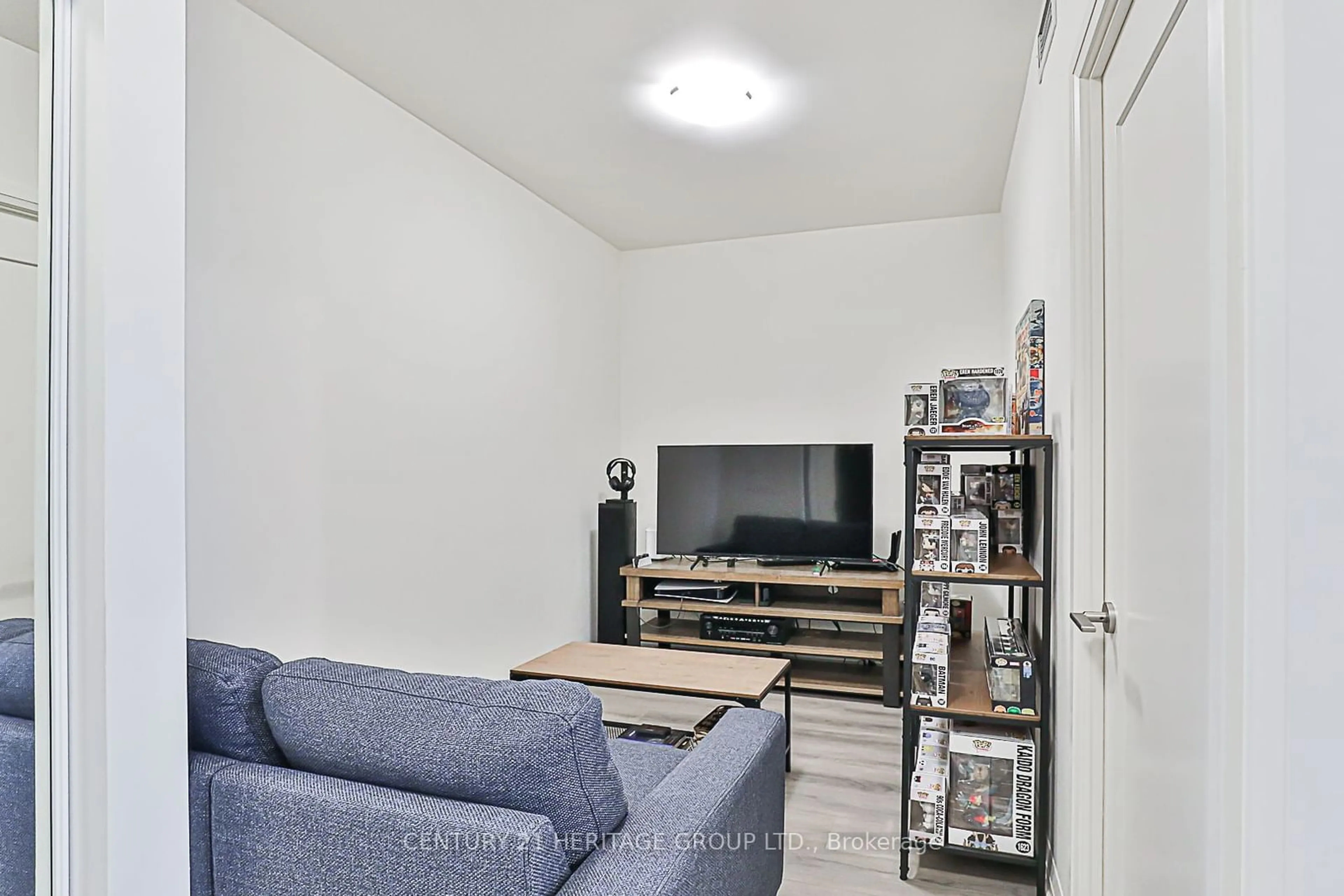 Living room, not visible floor for 9000 Jane St #1007, Vaughan Ontario L4K 0M6