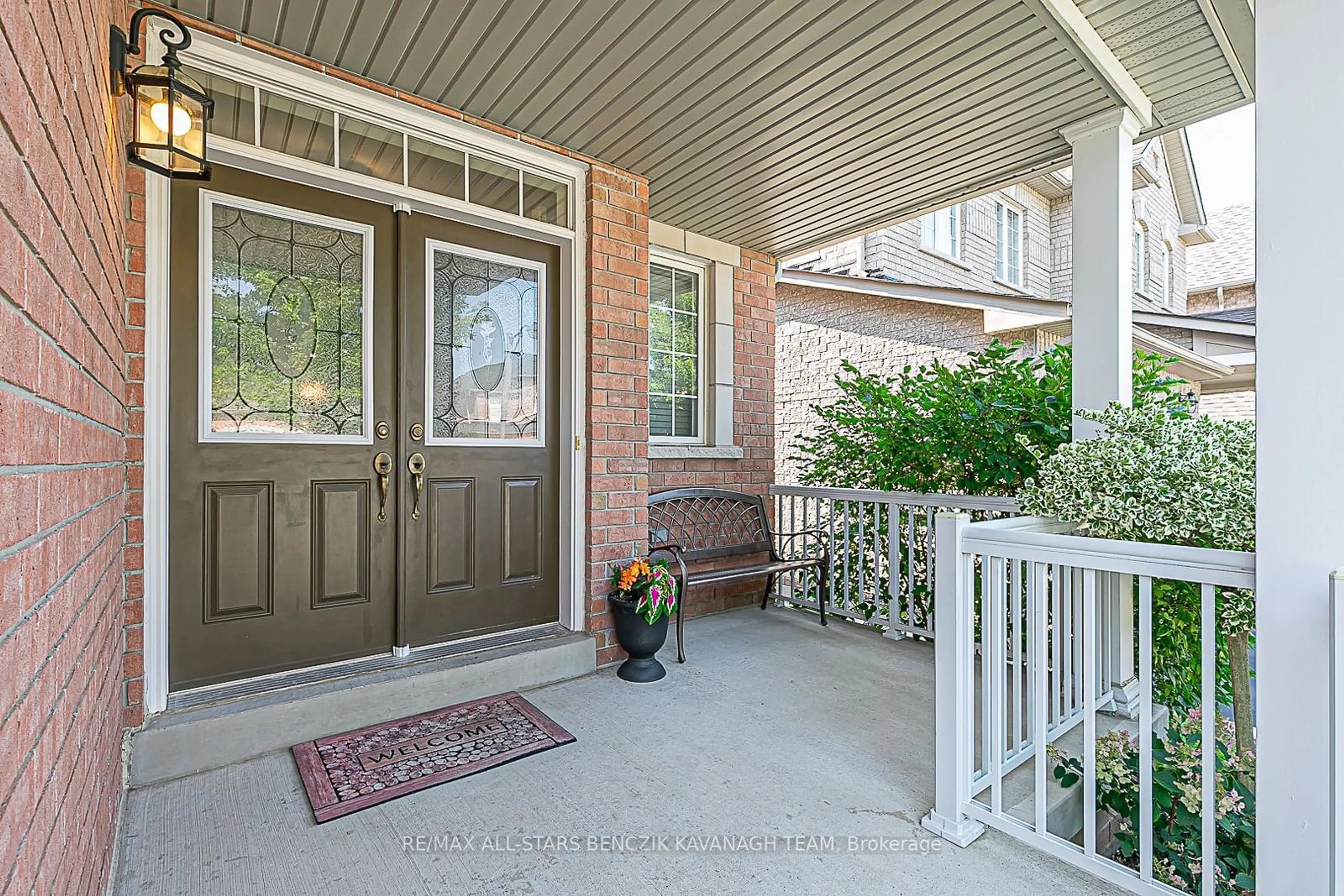 Indoor entryway for 23 Batchford Cres, Markham Ontario L6B 0C1