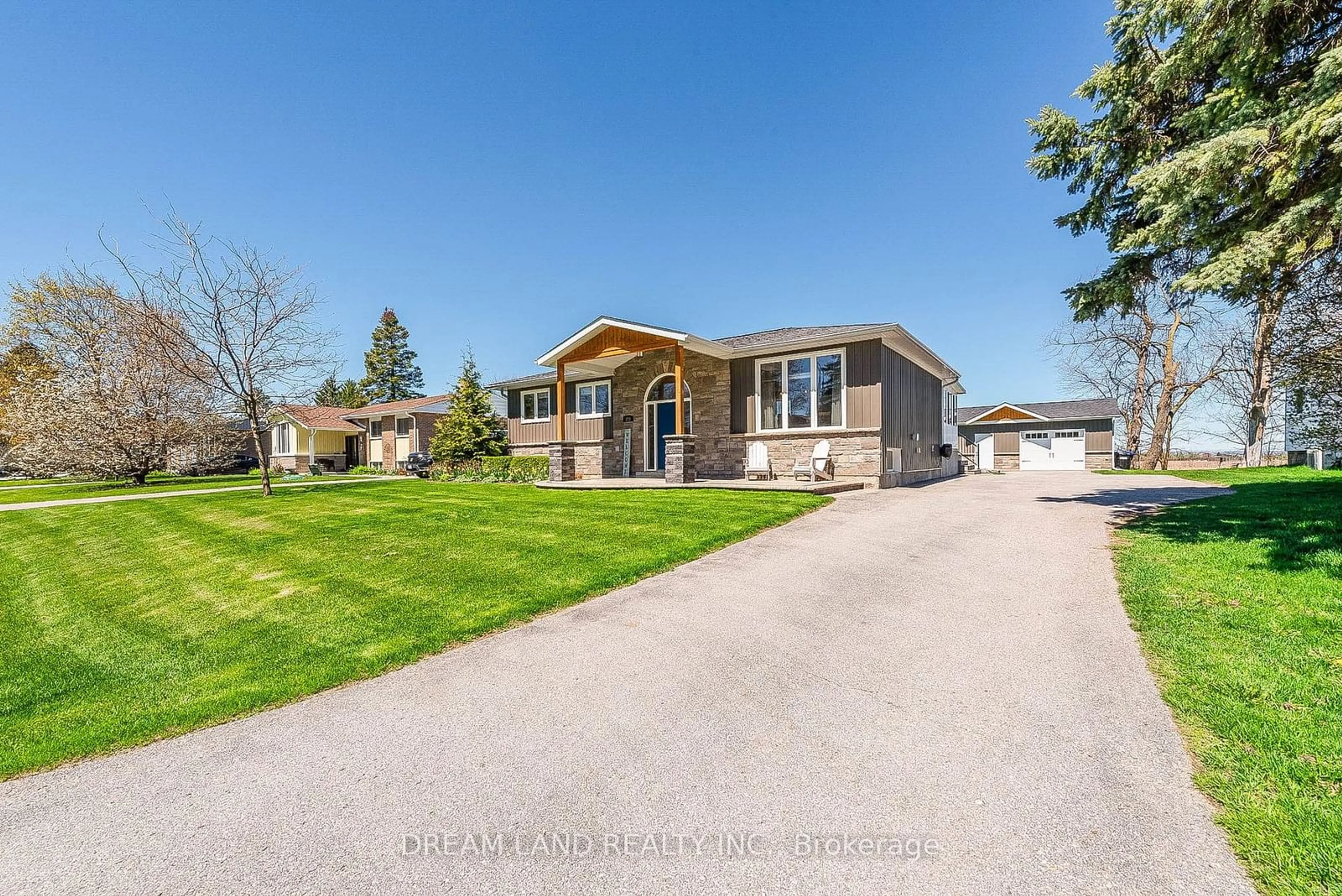 Frontside or backside of a home, cottage for 269 Nelson Cres, Innisfil Ontario L9S 1E5