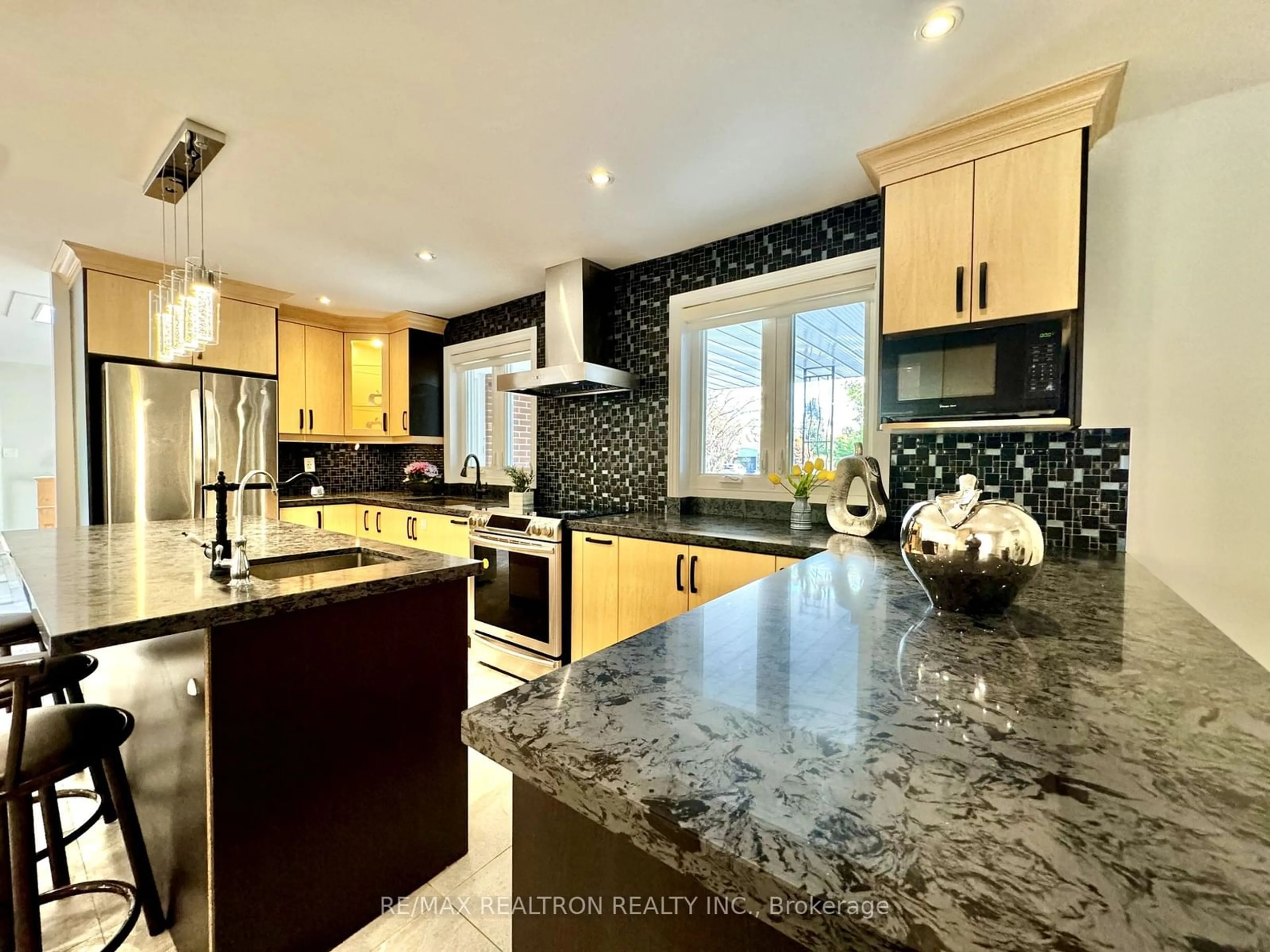 Contemporary kitchen, wood floors for 44 Fairway Heights Dr, Markham Ontario L3T 3A9