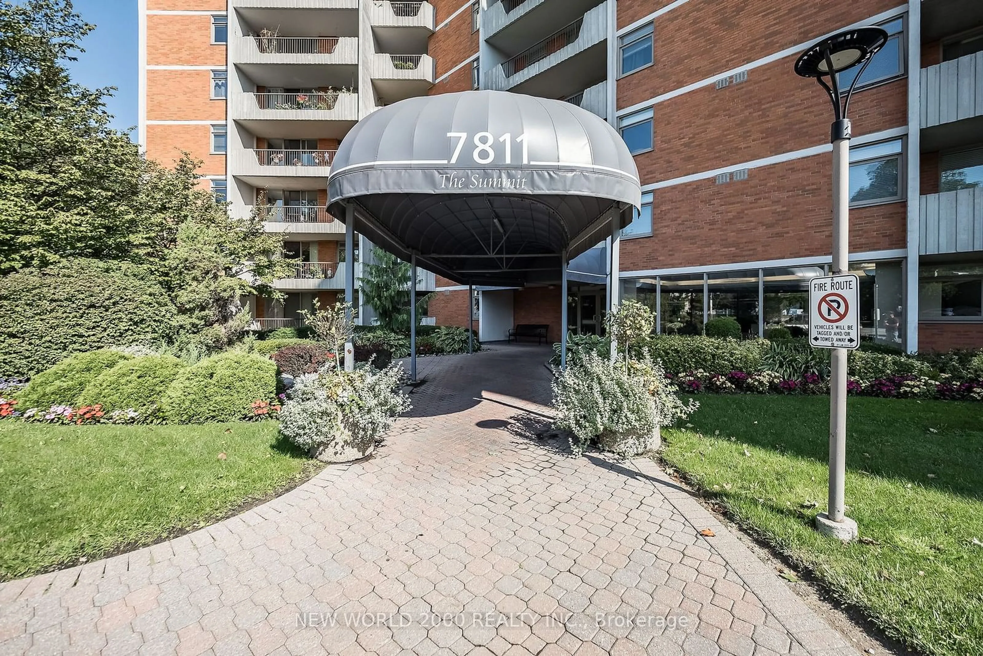 A pic from exterior of the house or condo for 7811 Yonge St #410, Markham Ontario L3T 4S3