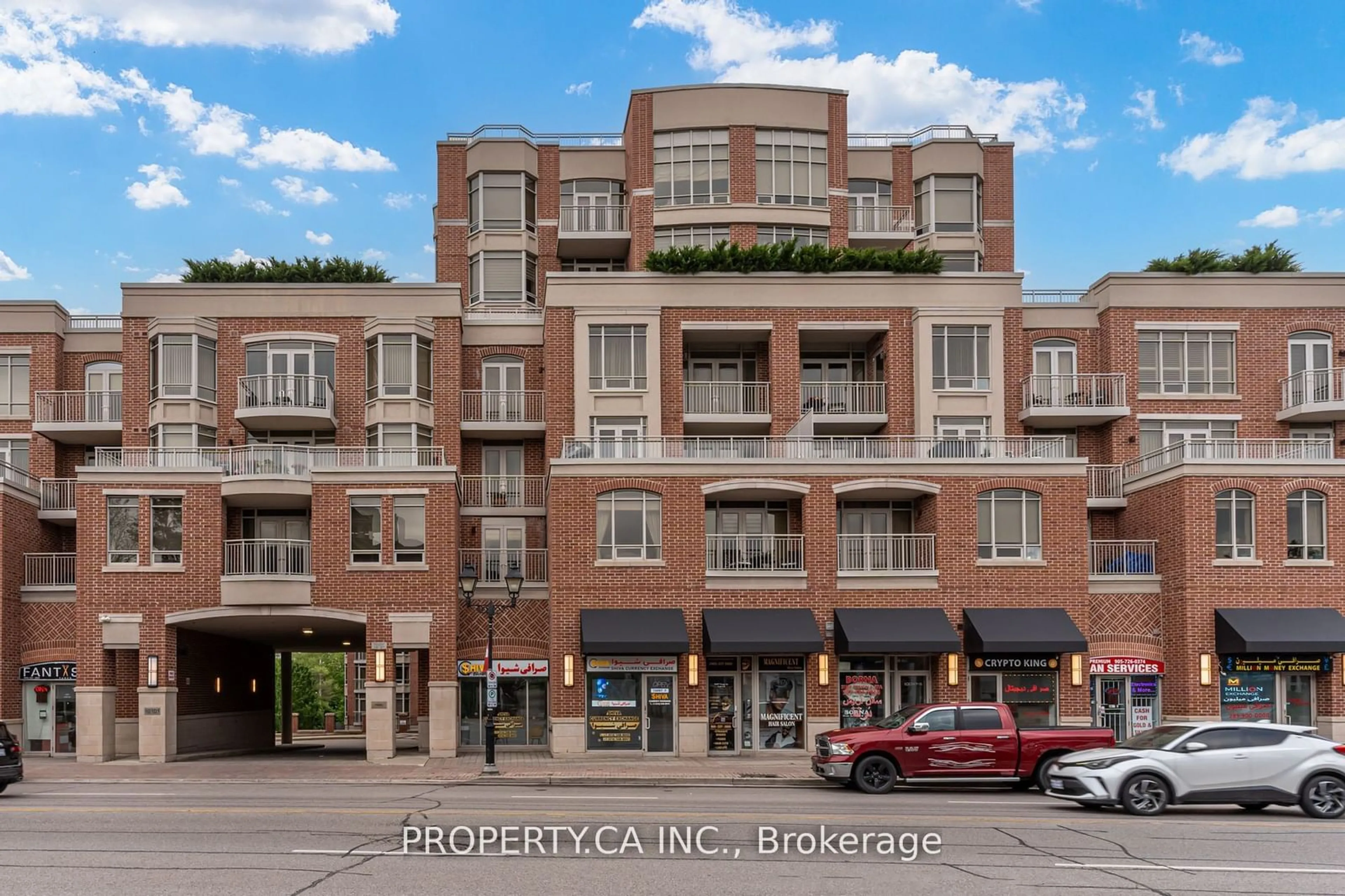 A pic from exterior of the house or condo, the front or back of building for 10101 Yonge St #201, Richmond Hill Ontario L4C 0V6