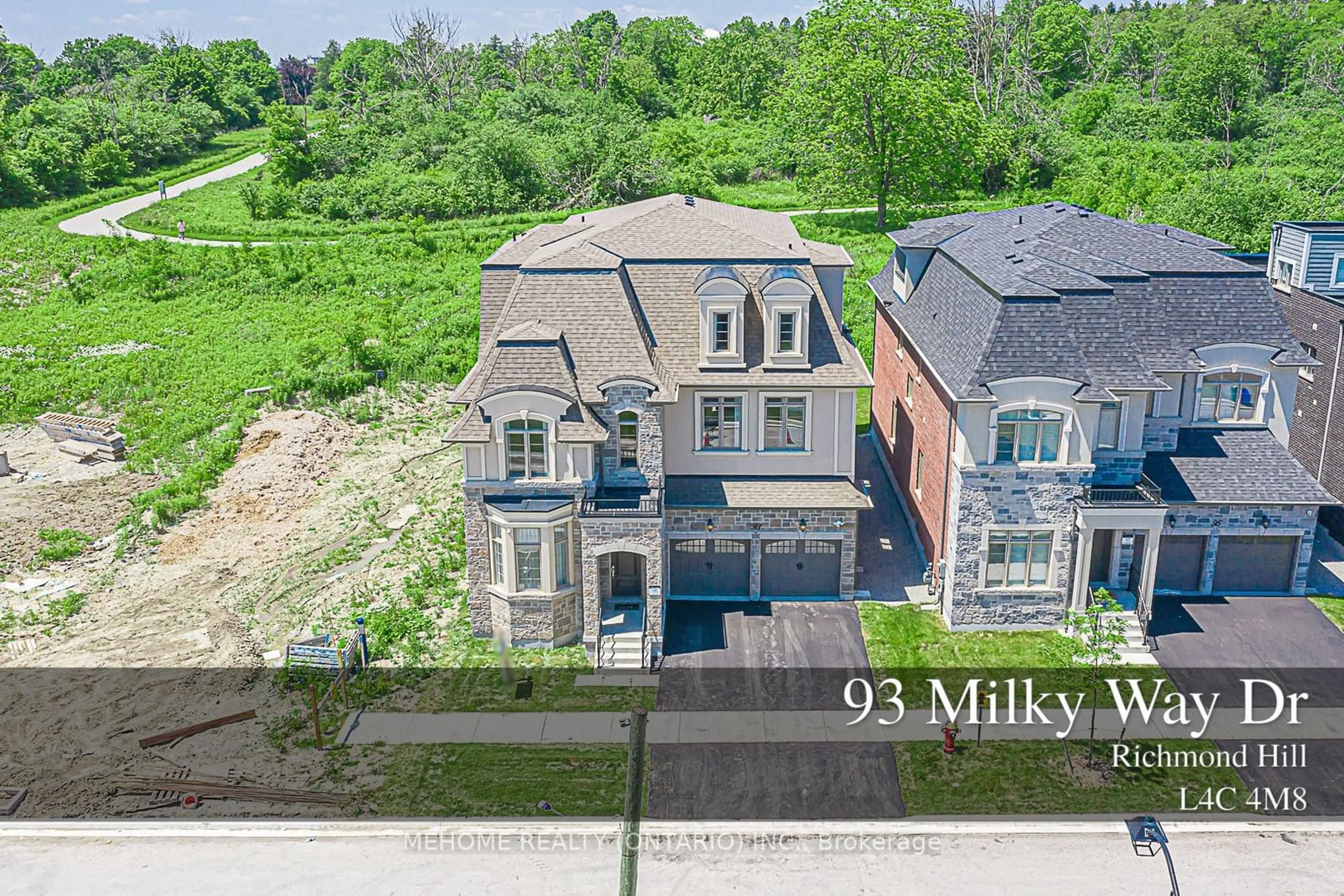 A pic from exterior of the house or condo, the street view for 93 Milky Way Dr, Richmond Hill Ontario L4C 4M8