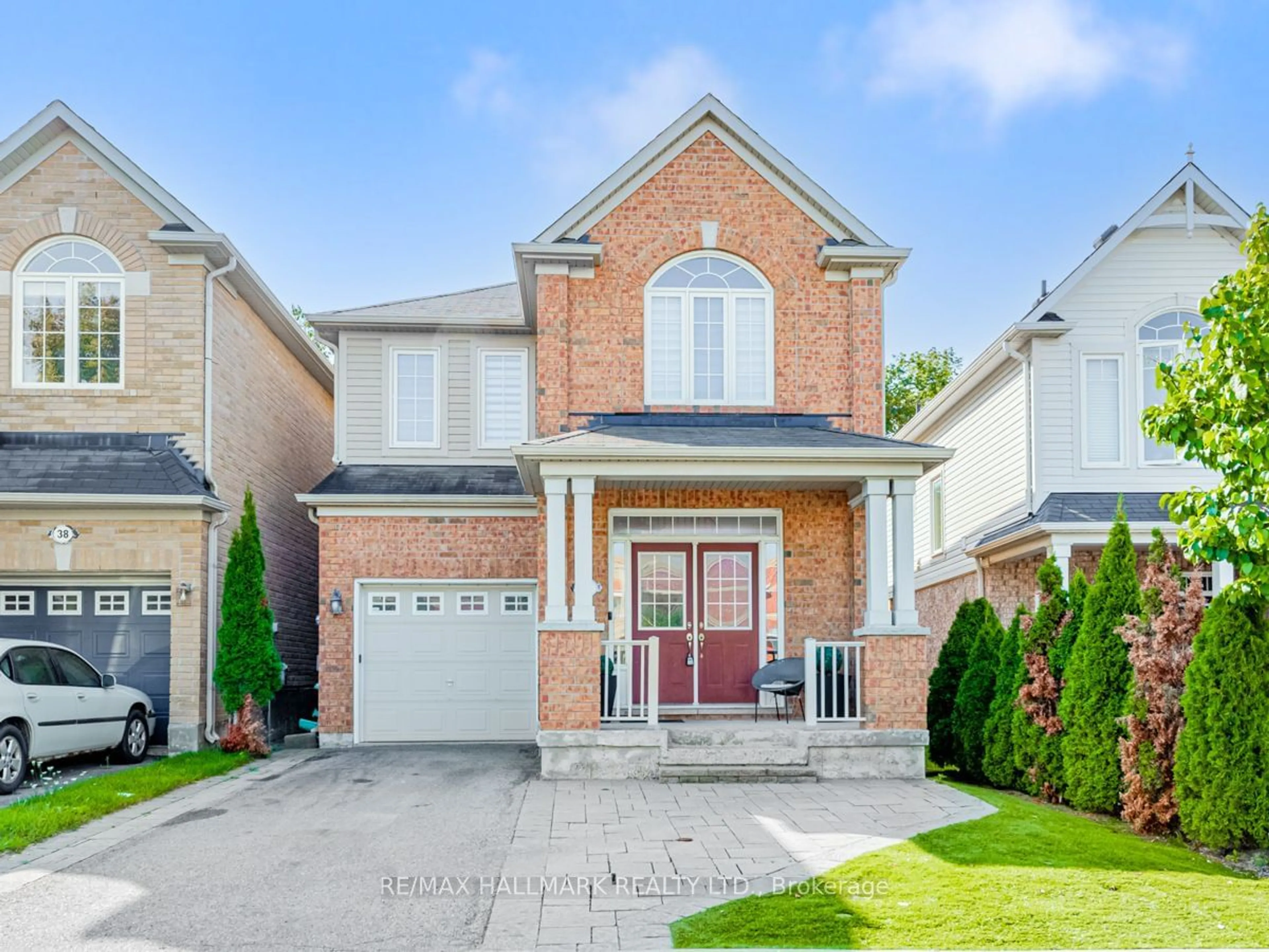 Home with brick exterior material for 34 Elmeade Lane, Whitchurch-Stouffville Ontario L4A 0P6