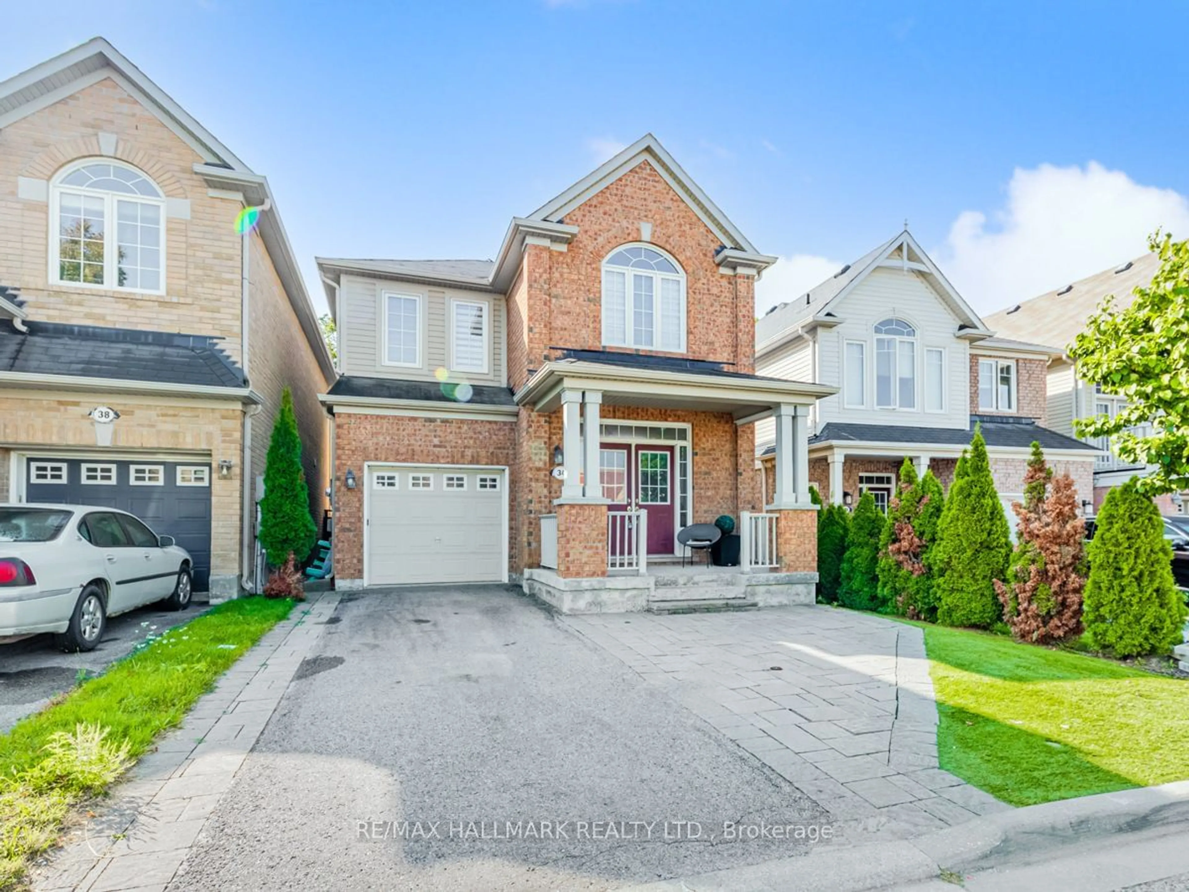 Frontside or backside of a home for 34 Elmeade Lane, Whitchurch-Stouffville Ontario L4A 0P6