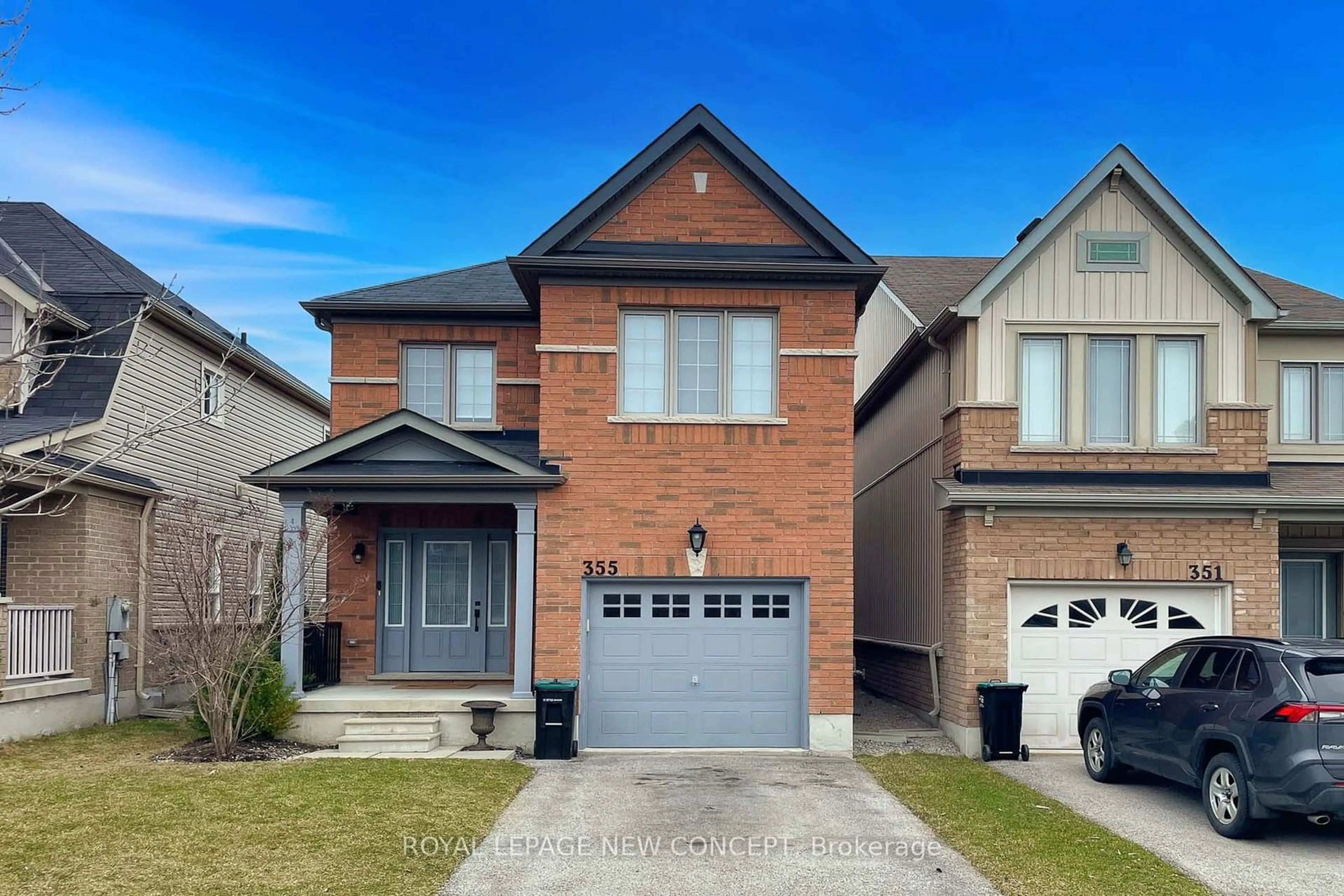 Frontside or backside of a home, the street view for 355 Langford Blvd, Bradford West Gwillimbury Ontario L3Z 0P7