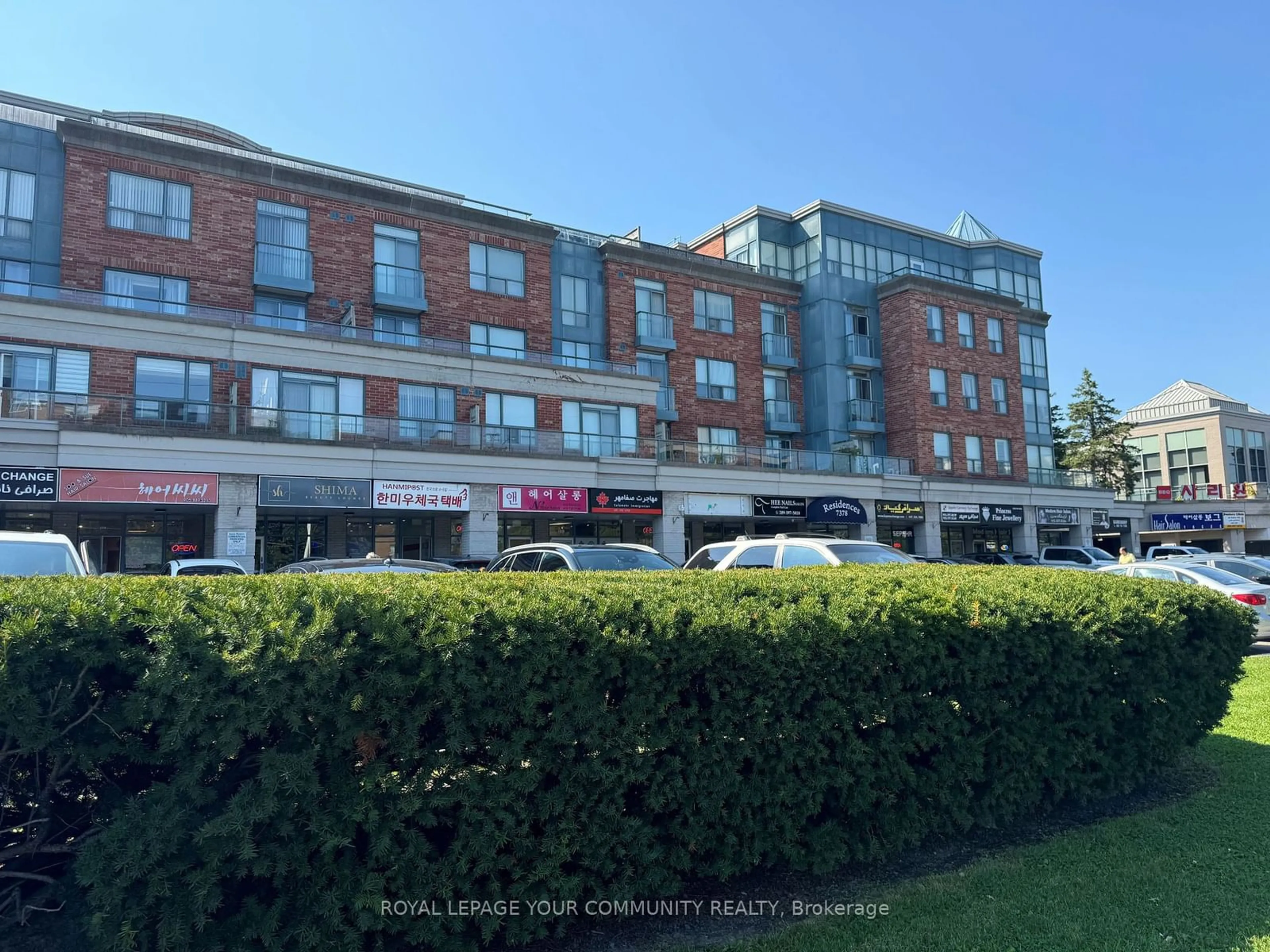 Outside view for 7378 Yonge St #303, Vaughan Ontario L4J 8J1