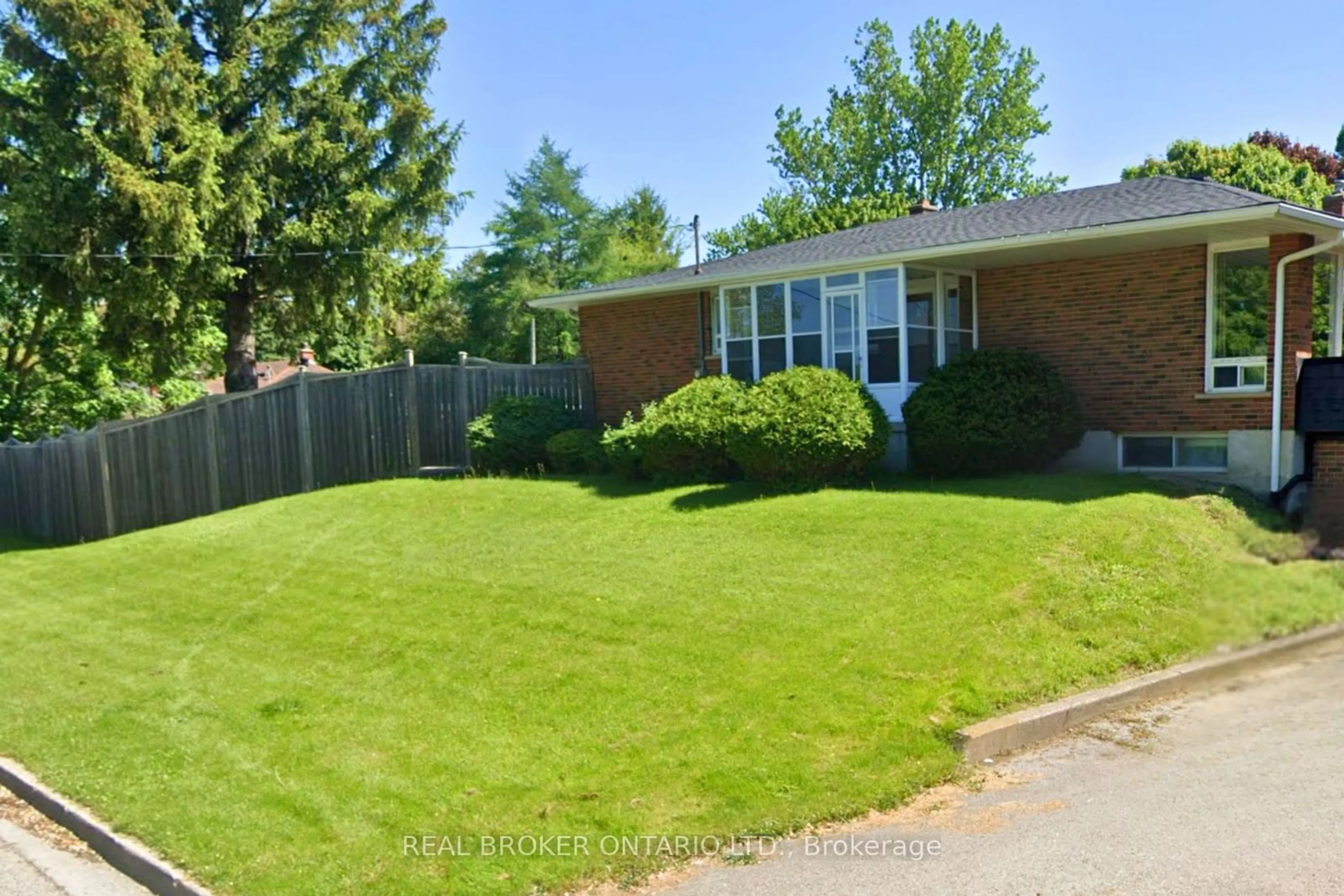 Frontside or backside of a home, the fenced backyard for 11 Belfry Dr, Newmarket Ontario L3Y 3E9